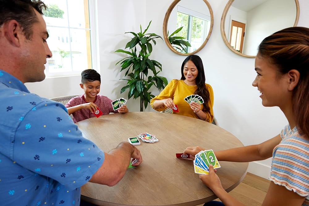 Mattel Games UNO Flex Card Game, Fun Games for Adult and Party Game Night, 2 to 8 Players: Buy Online at Best Price in UAE - Amazon.ae