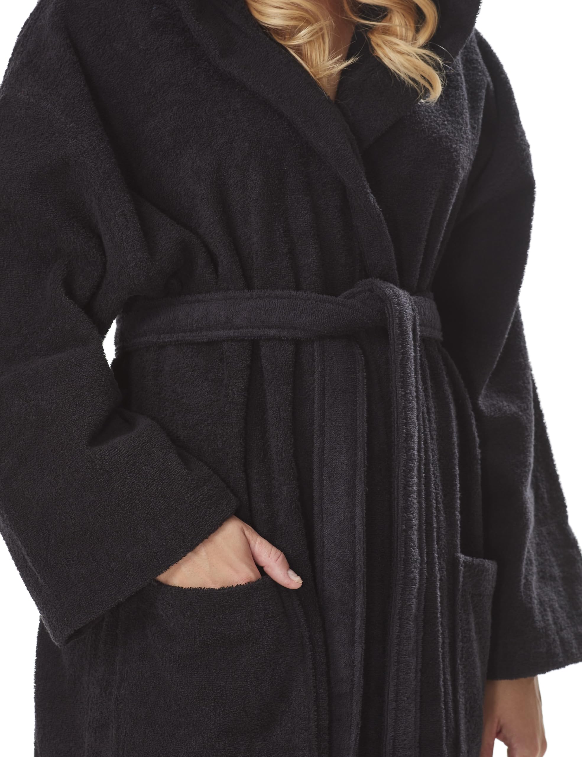 Arus Accappatoio Donna 100% Cotone, Spugna, Cappuccio, Polpaccio | Morbido accappatoio in spugna con cintura e 2 ampie tasche, ideale per doccia, sauna, spa e piscina.
