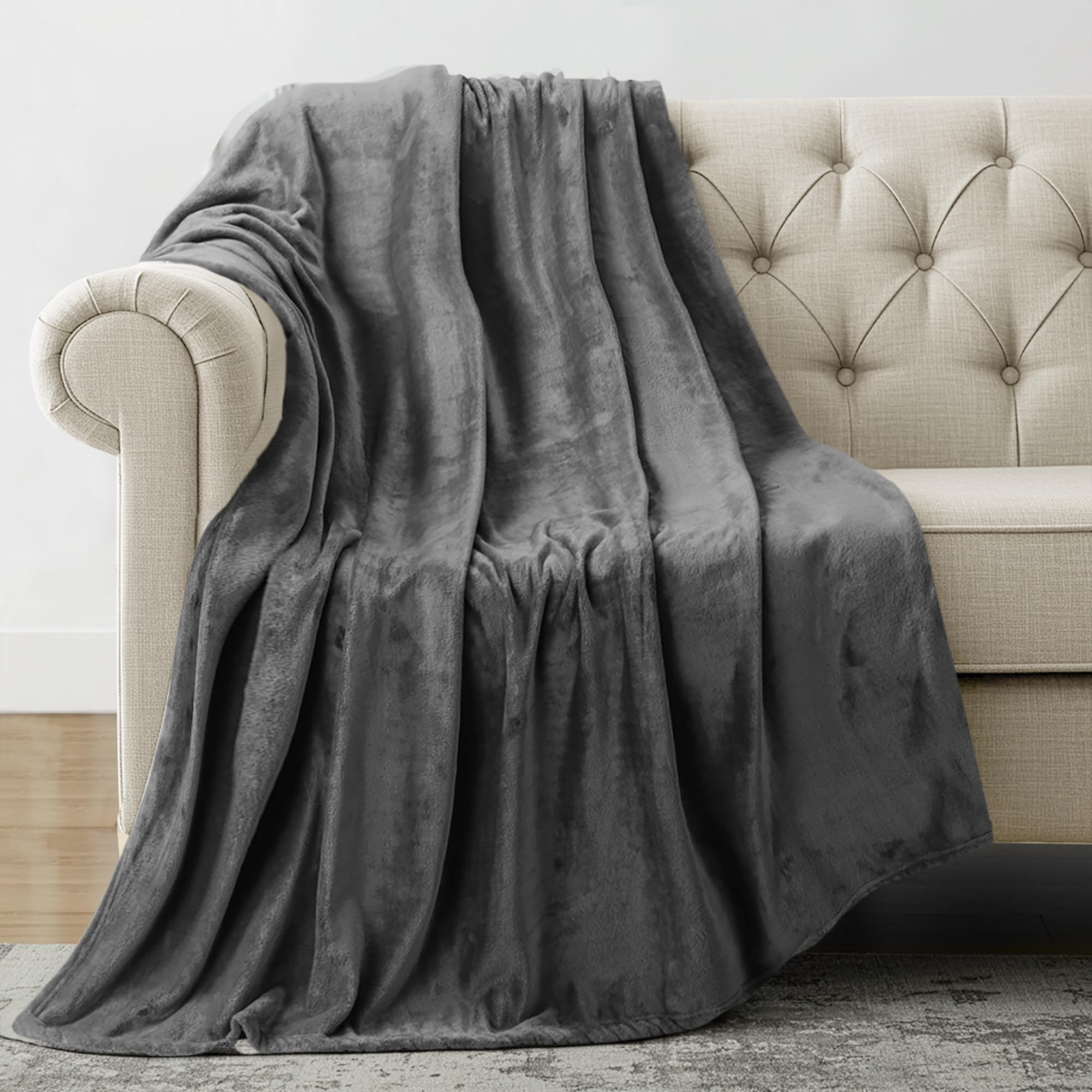 Utopia Bedding Fleece Throw Blanket (127x152 cm), Soft Warm Lightweight Breathable Bed & Sofa Throw