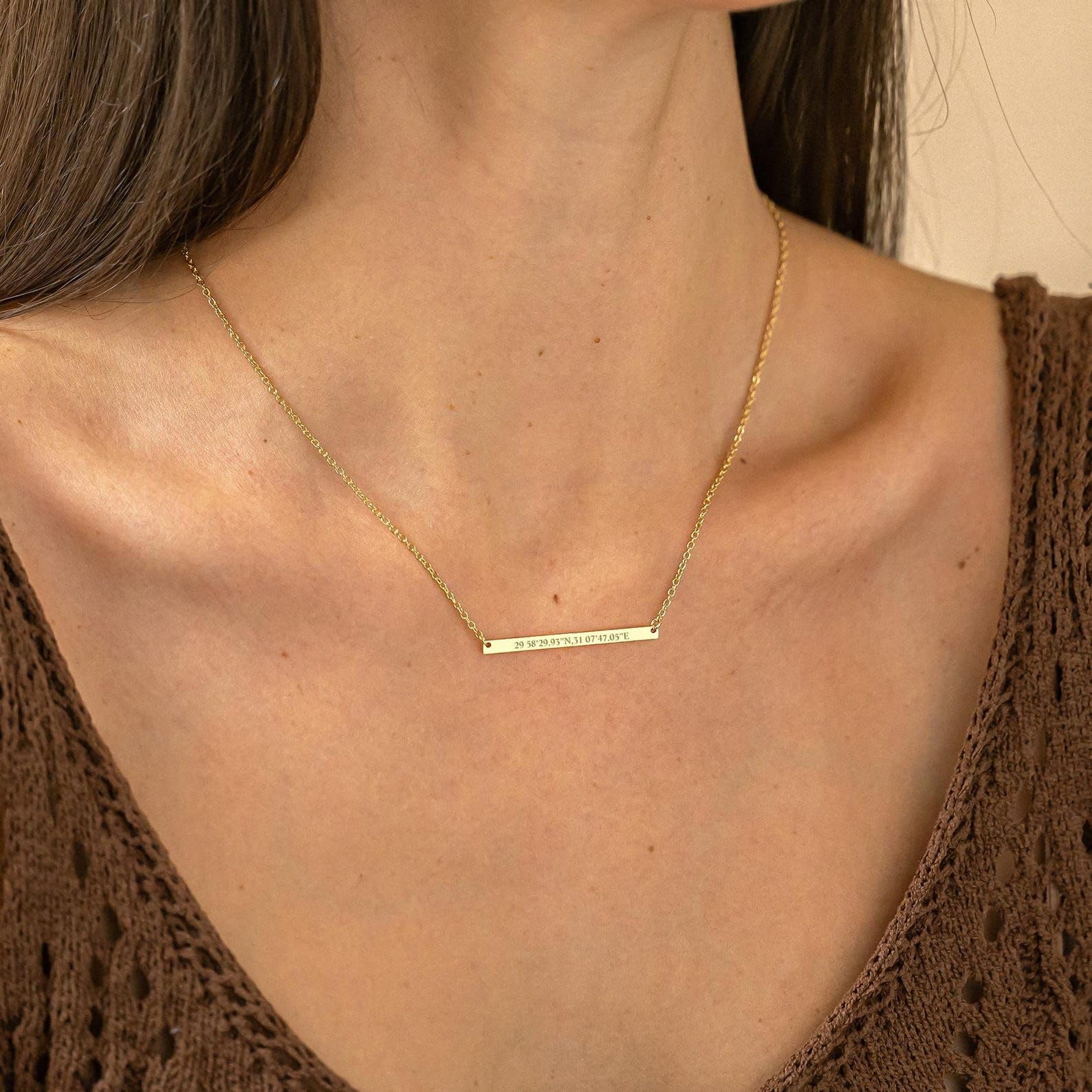 Inciso nome barra collana, su misura oro barra collana per coppia, coordinata Festa della Mamma San Valentino per lei