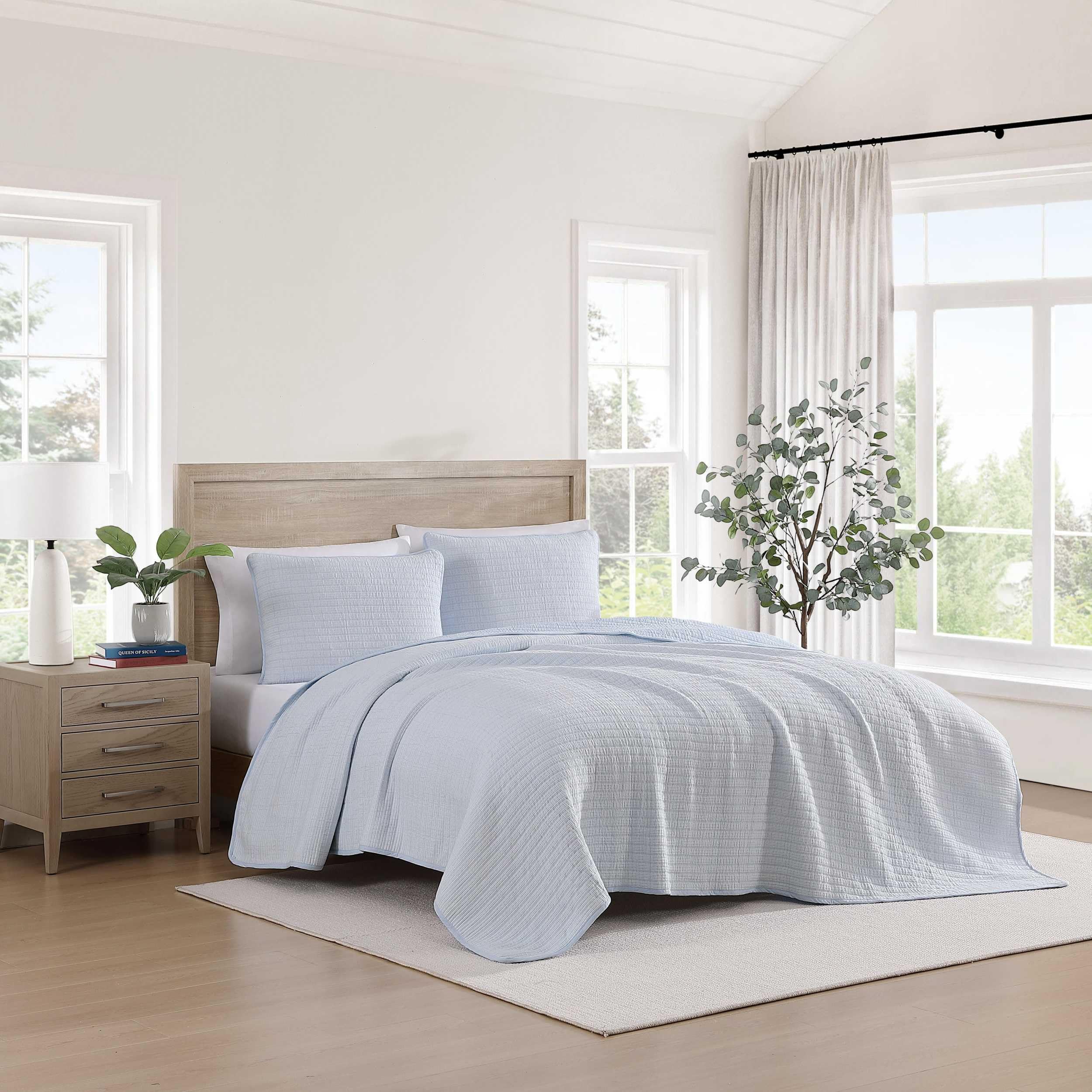 Amazon.com: Tommy Hilfiger - Full/Queen Quilt Set, Luxurious