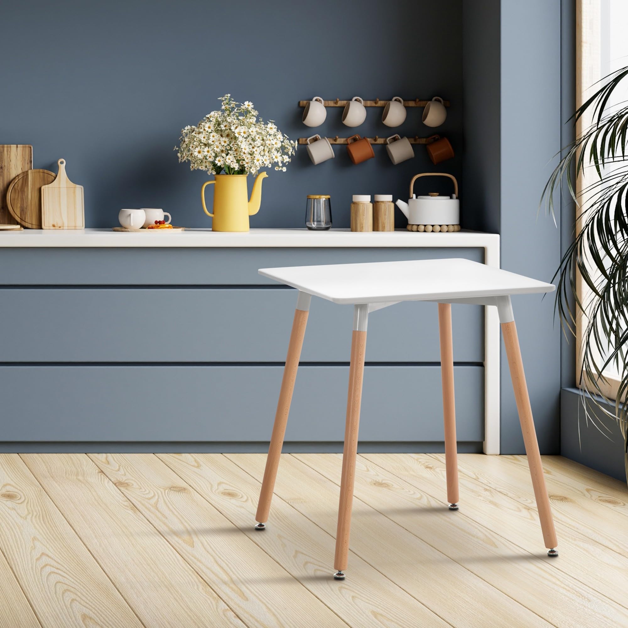 CLP Küchentisch Viborg I Esstisch Im Skandinavischen Design Für Wohnzimmer Mit MDF Tischplatte I Buchenholzgestell, Justierbare Bodenschoner, Farbe:weiß, Größe:60 cm