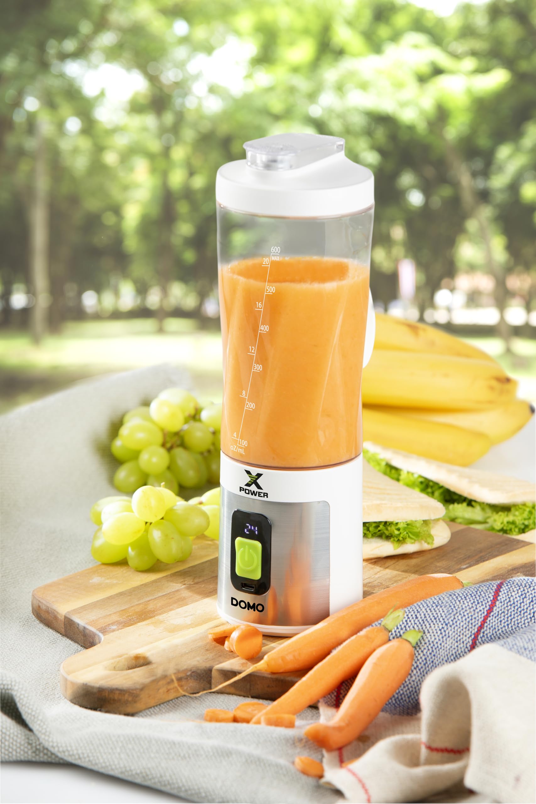 DOMO DO752BL - Mini mixer portatile Powerful con bottiglia in Tritan, 120 W, ricarica USB-C da 600 ml, colore: argento/bianco