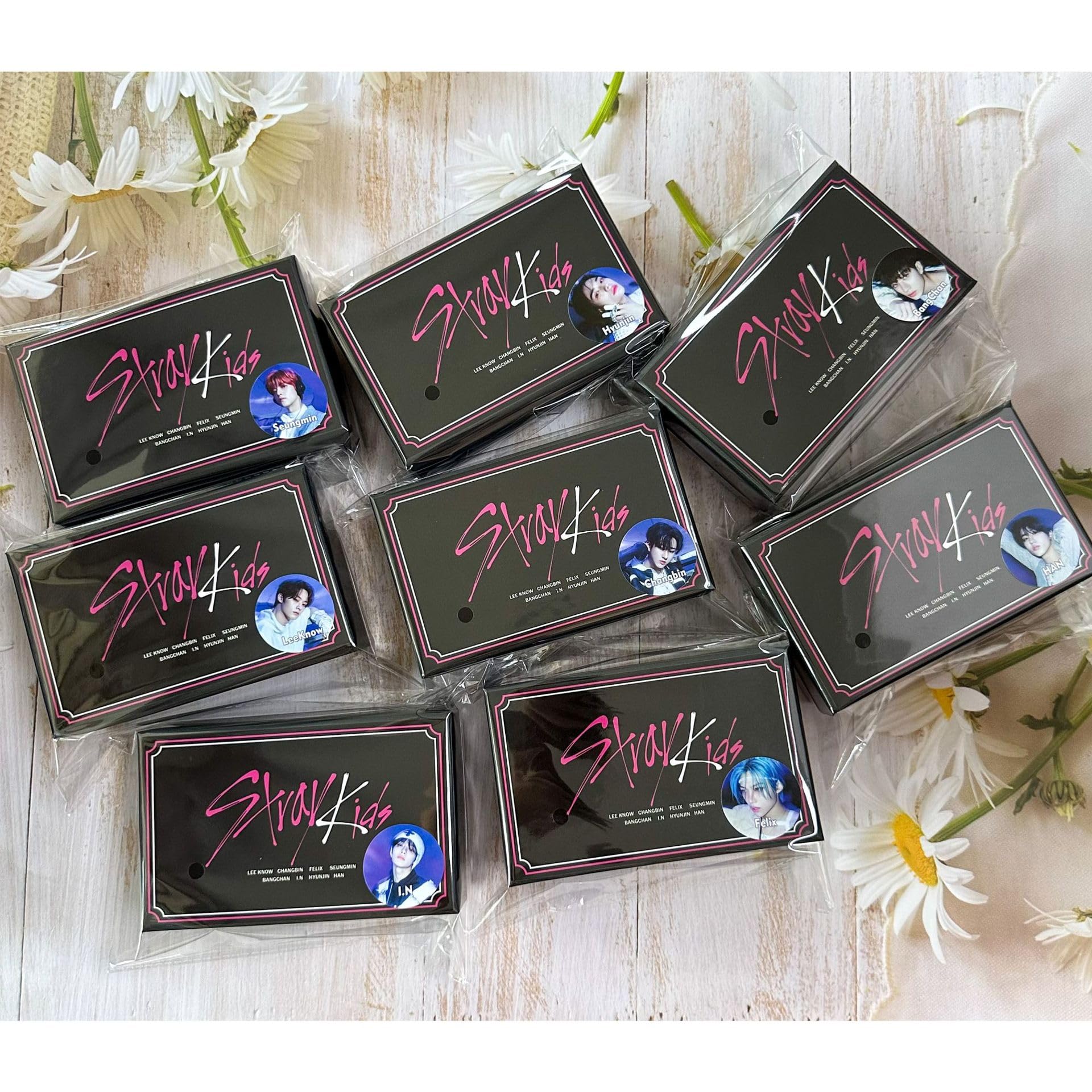 Amazon.co.jp: Stray KidsアルバムFELIXイ・ミンホ ファン・ヒョンジン