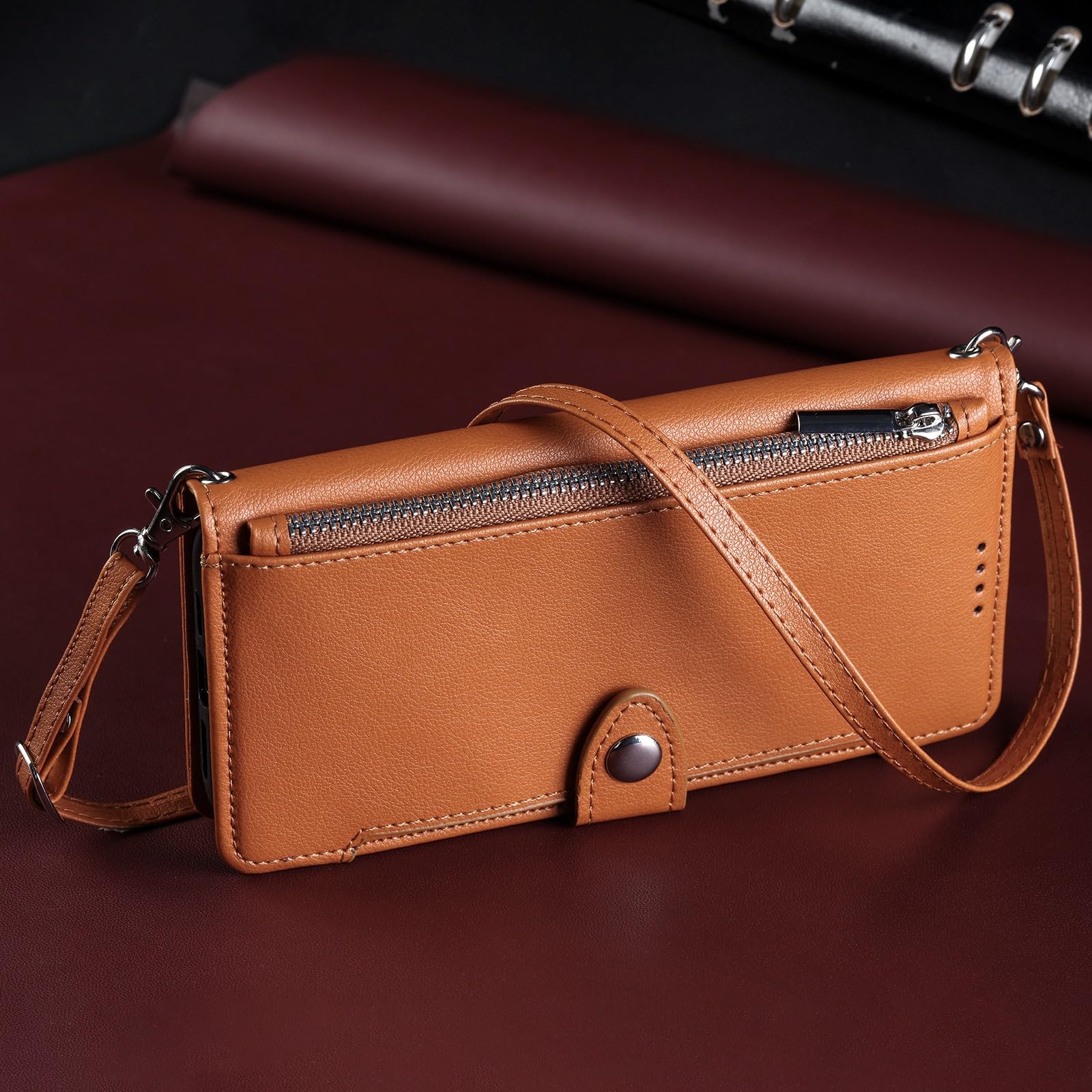 Generic Funda compatible con iPhone 17 Pro Max (color: marrón) con bolsillo con cremallera y correa para el hombro