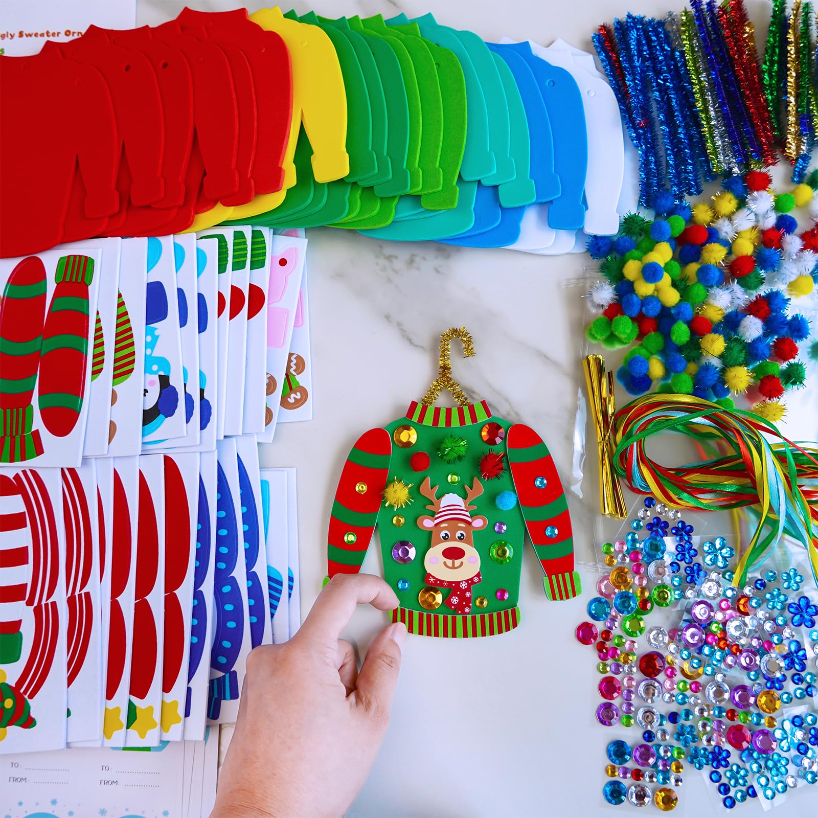 Winlyn 24 juegos de manualidades de Navidad, manualidades de invierno, adornos de suéter feo, decoraciones festivas, calcomanías de espuma para niños, vacaciones, hogar, aula, actividades artísticas,