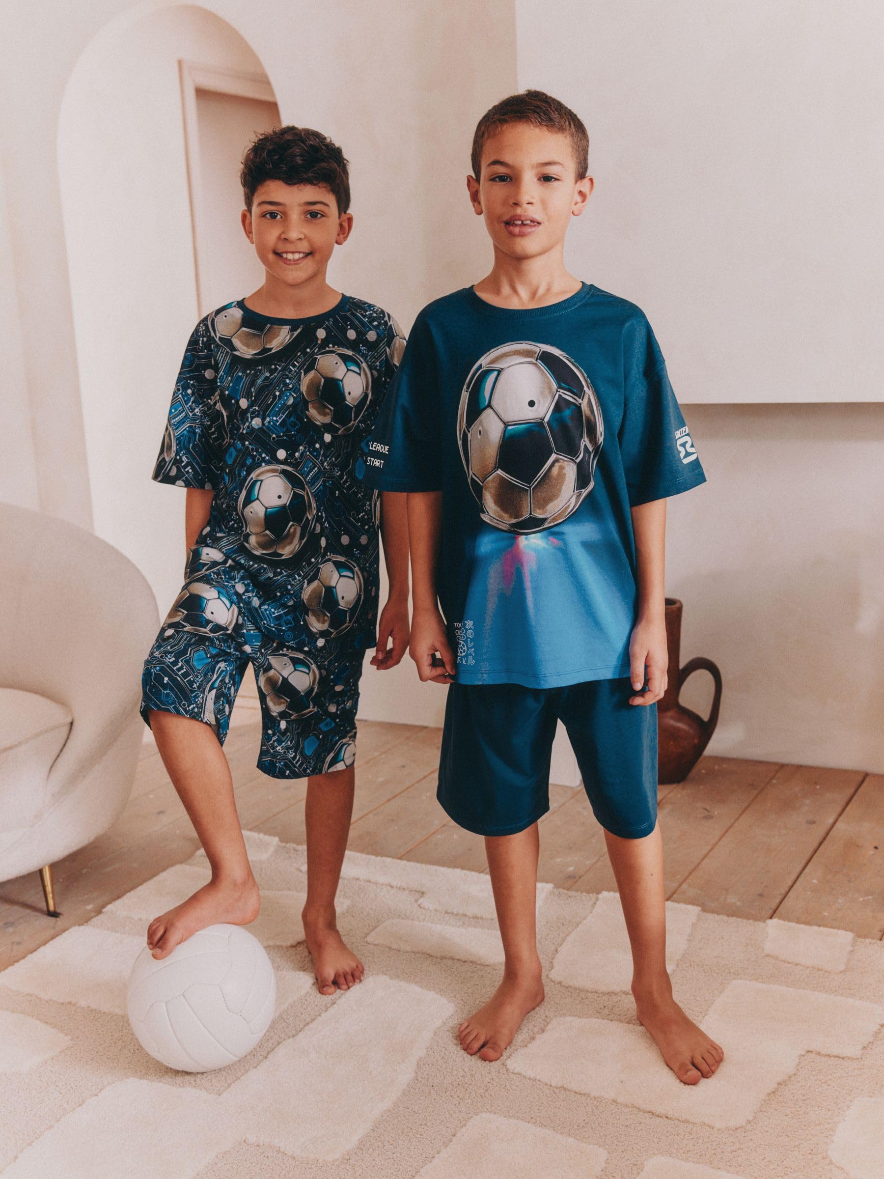 NEXT Garçon Football Pyjamas Short 100% Coton, Lot de 2