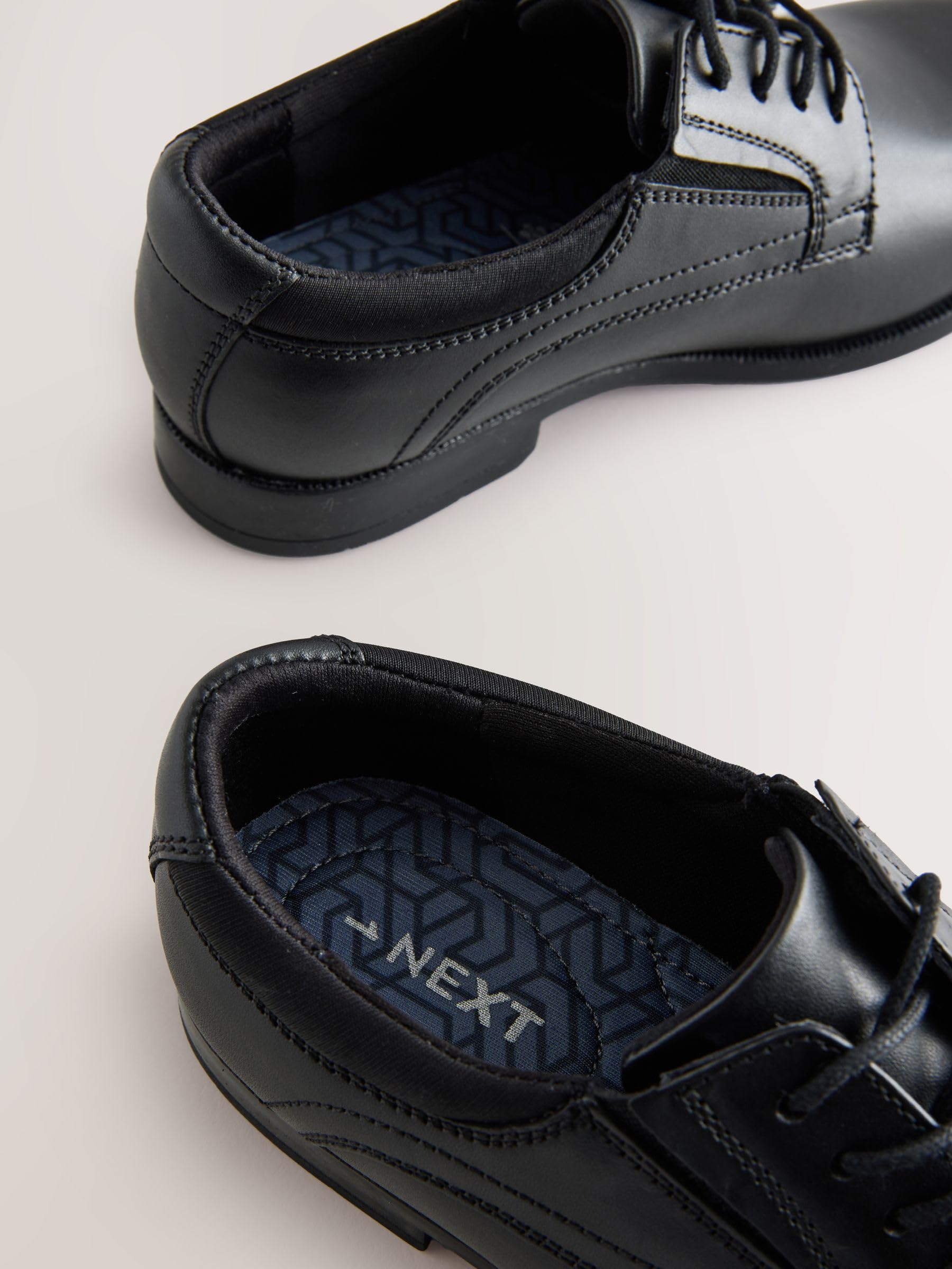 NEXT Garçon Chaussures Derby en Cuir à Lacets pour l’école
