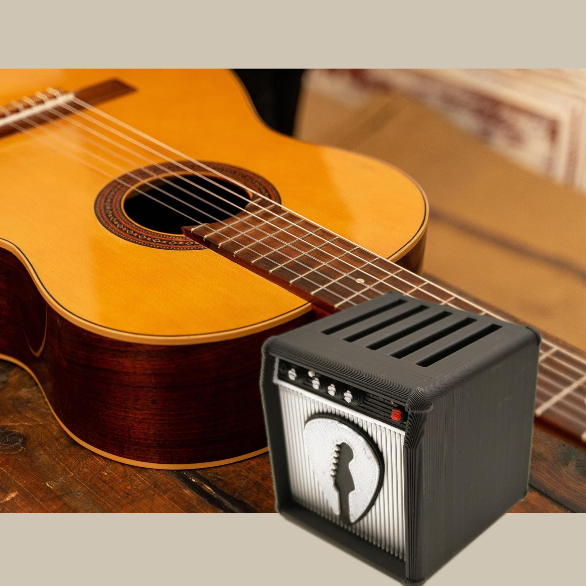 Soporte único para púas de guitarra, modelo de amplificador de guitarra, organizador de púas y vitrina, regalo para entusiastas de la música y guitarristas (plateado)