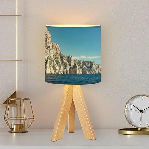 Lámpara de mesa con trípode, vista al parque nacional de Calanques, cerca de Cassis pueblo pesquero Provenza, lámpara de escritorio moderna