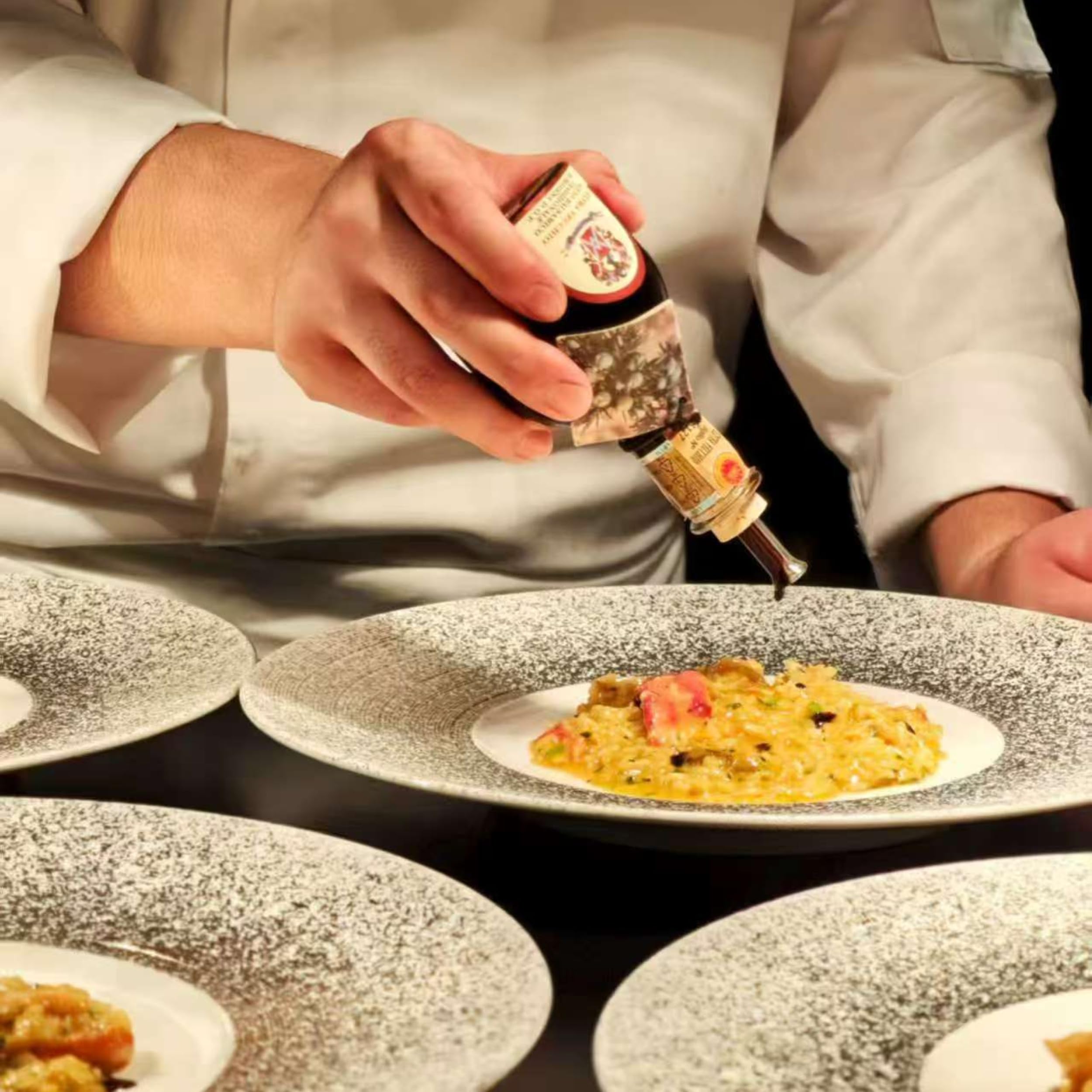 Acetaia Malpighi – Tradycyjny ocet balsamiczny z Modeny DOP Extravecchio z jałowcem – 100 ml – Tylko gotowany moszcz – Wybór dla wysokiej gastronomii