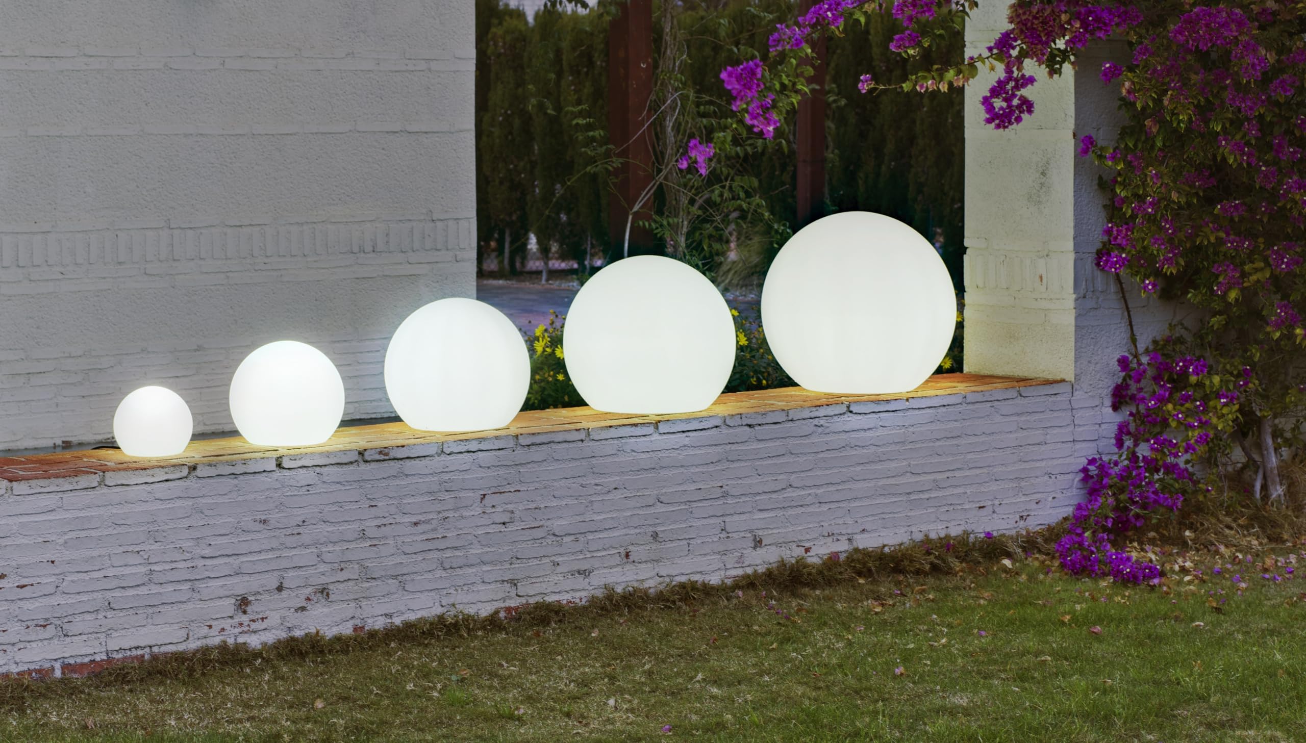 Buly - Bola de luz exterior (50 cm, carga solar y batería recargable)