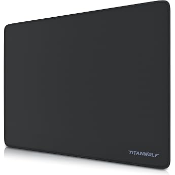 TITANWOLF - XL Gaming Mauspad Titanwolf - 440 x 350mm - XL Mousepad - Tischunterlage Large Size - verbessert Pr zision und Geschwindigkeit - Gummiunterseite f r stabilen Halt auf glatten Oberfl chen