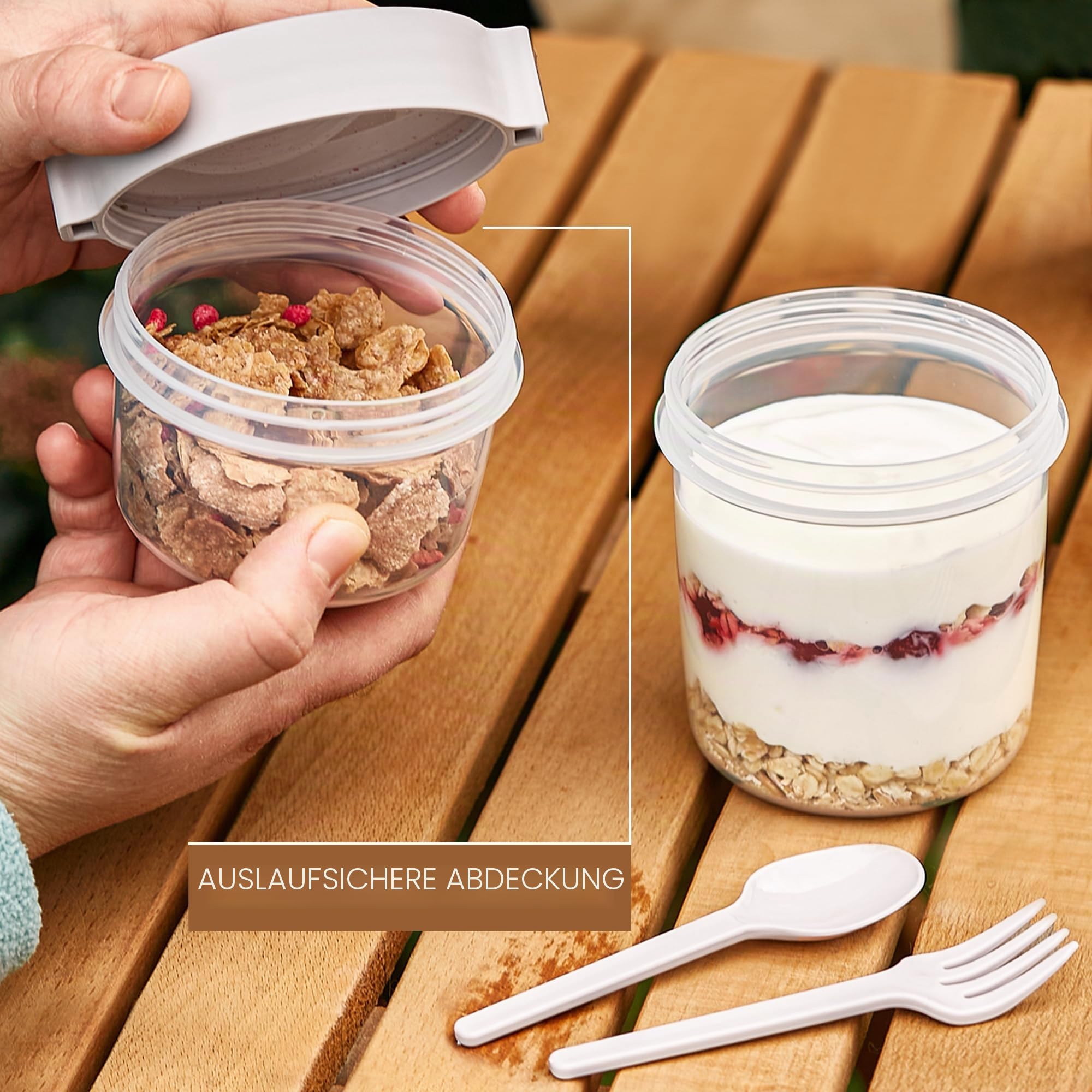 Crystalia Müslibecher to Go mit Löffel & Gabel Set 4, 100% BPA-FREI Joghurt Becher to Go mit Deckel, Porridge to Go, Obstbehälter, Salatbecher Yoghurt to Go zum Frühstück, Cereal On the Go Muslidosen