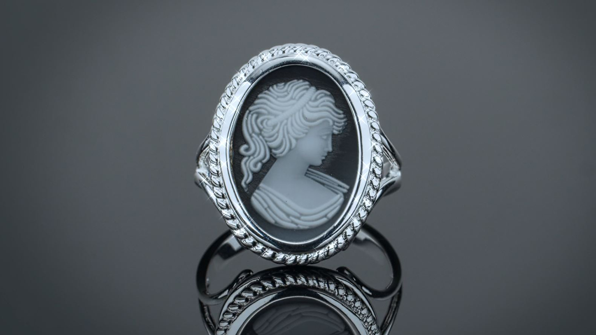 Bling Jewelry Classic Antique Vintage Style Black White Mother Of Pearl Shell Carved Oval Victorian Lady Portrait Cameo Pendant Necklace Ring For...