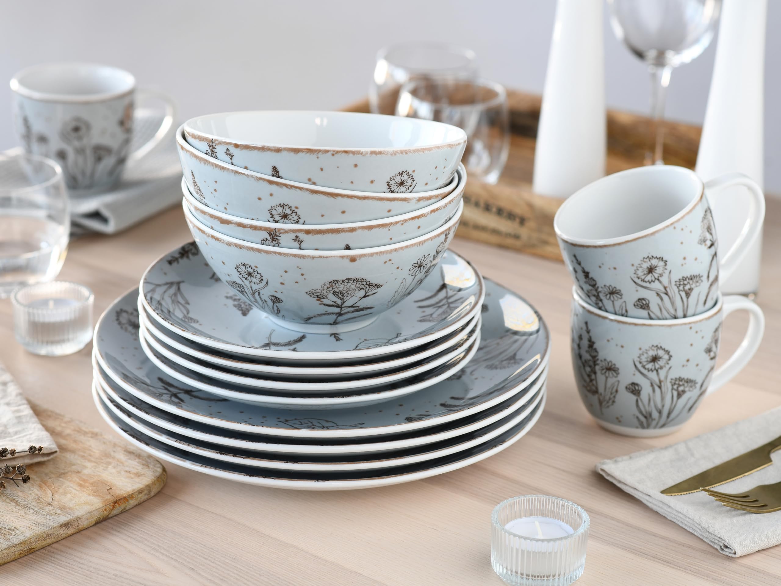 CreaTable, 22507, Serie Vintage FLOWERS, 16-teiliges Geschirrset für 4 Personen, Kombiservice aus Porzellan, spülmaschinen- und mikrowellengeeignet, Made in Europe
