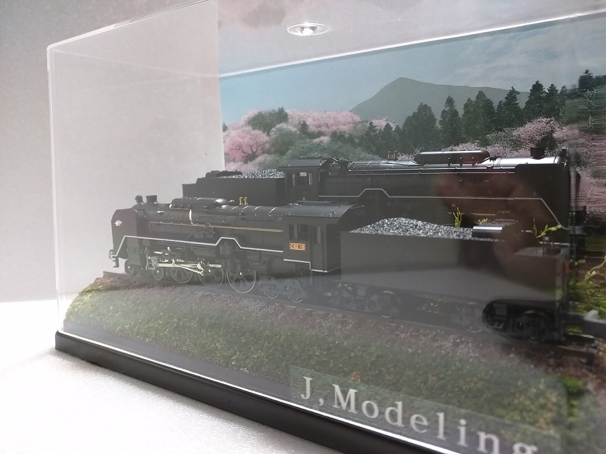 【ケースあり】Nゲージ 鉄道模型保管用ジオラマ 桜沿いの線路 ケースあり】Nゲージ 鉄道模型保管用ジオラマ 桜沿いの線路