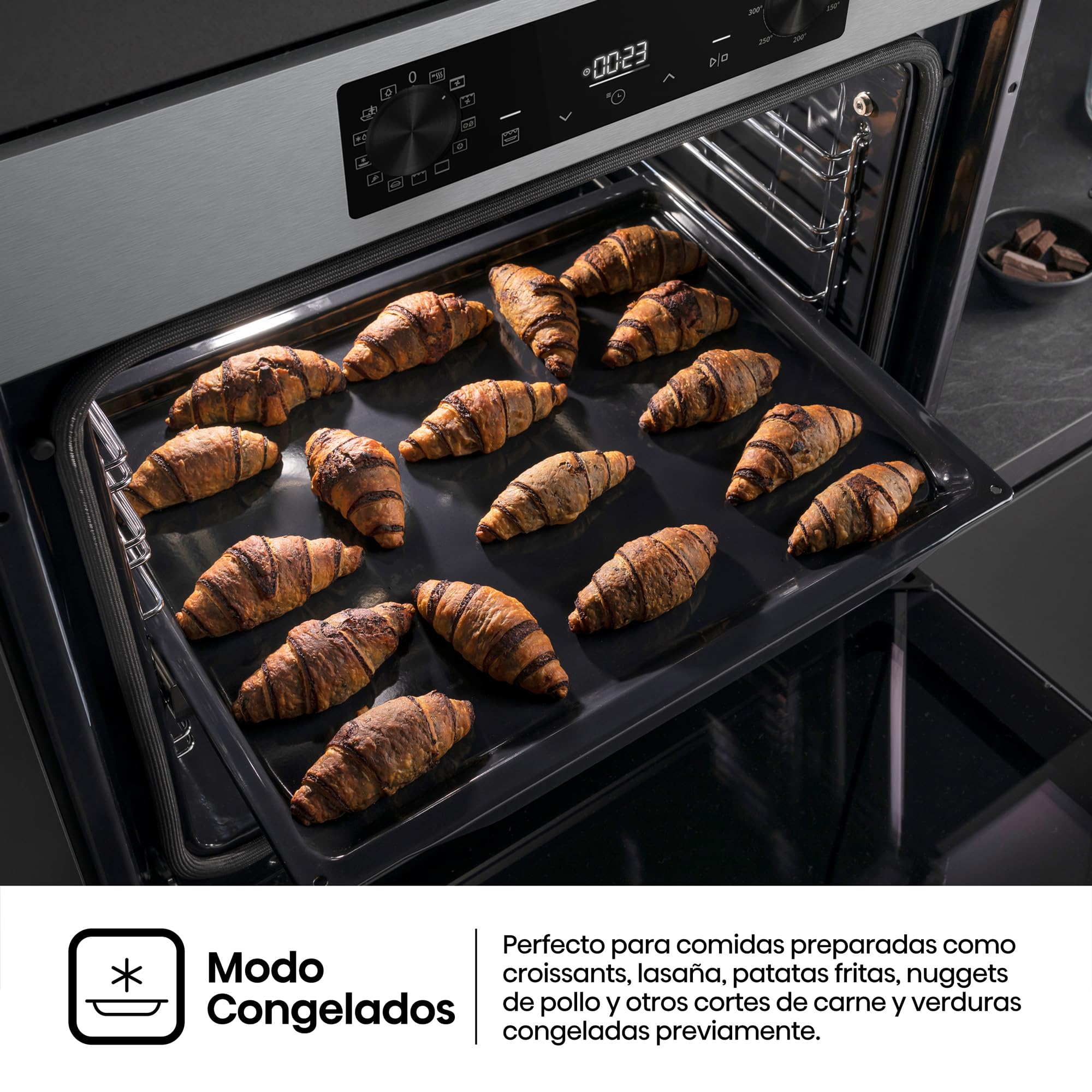 Hisense BI64216EPX - Horno Multifunción Pirolítico, Clase A++, 78L, Fondo 57cm, Guía Telescópica, Calentamiento Rápido, Apertura Y Cierre Suave de Puerta, Air Fry, Modo Pizza, Modo Congelados, Inox