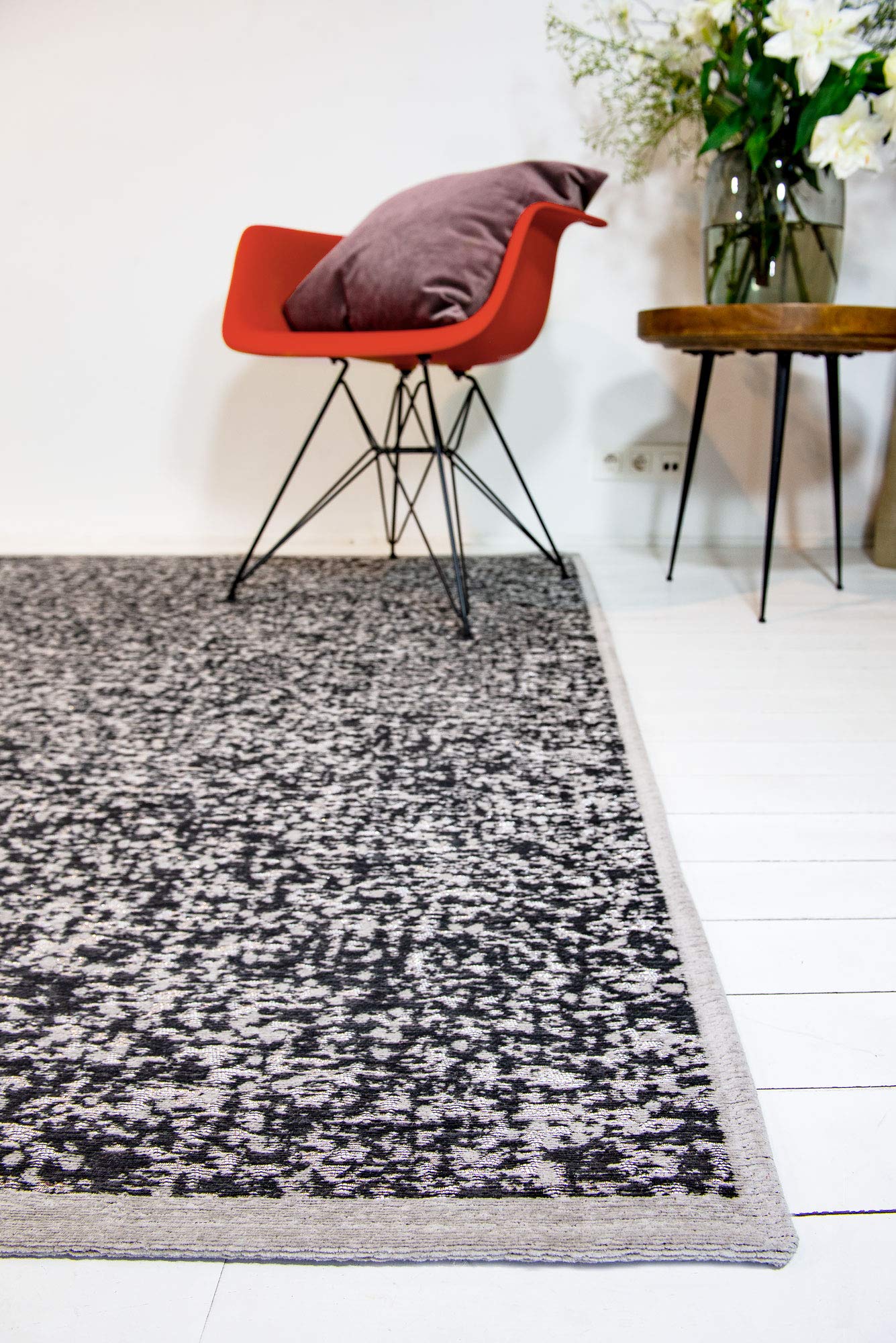 Splendore di Venezia by Louis de Poortere Gattopardo Rugs 9035 Neve Black Grey with Silver Shimmer Various Sizes (240x340cm - (7'10x11'2))