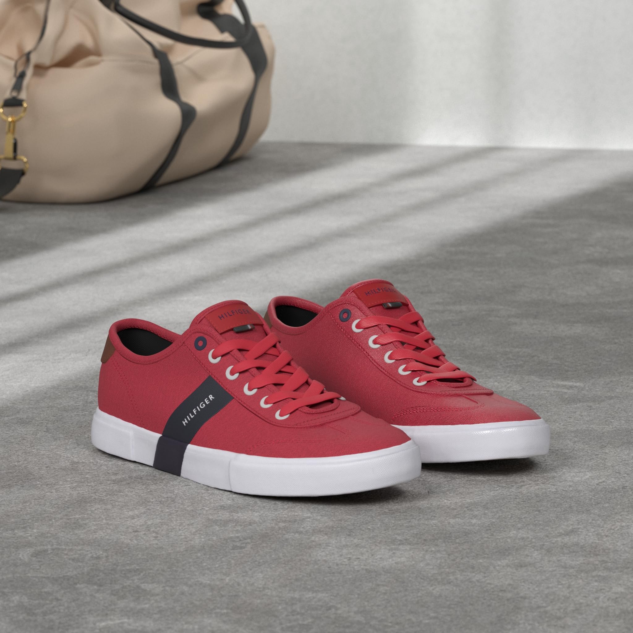 Tommy Hilfiger Men's Pandora Sneaker