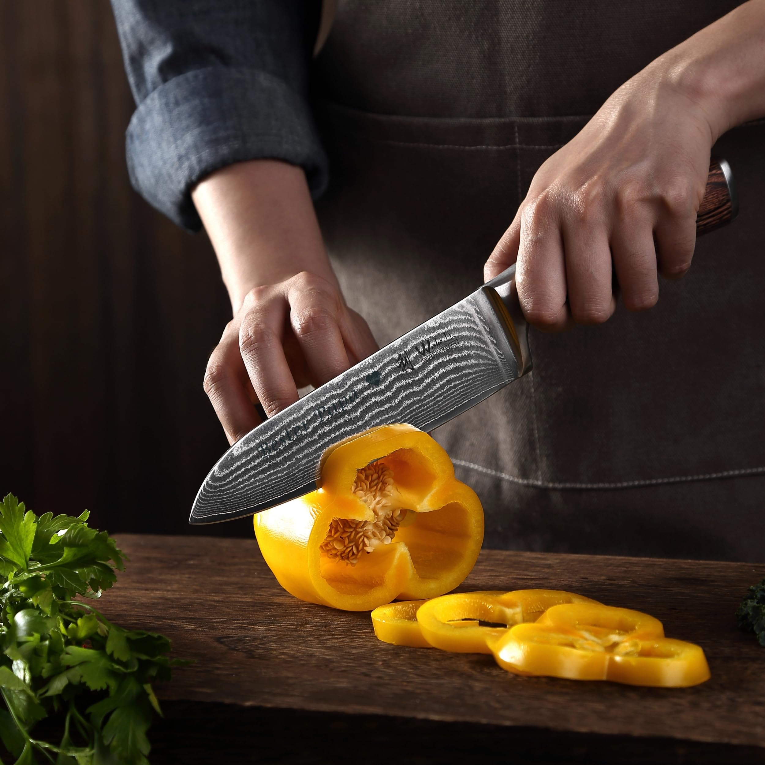 Wakoli EDIB Damastmesser Santoku mit Gravur – Personalisiertes Messer, 17 cm Klinge aus 67 Lagen Damaststahl (VG10-Kern), Pakkaholzgriff – Scharfes Küchenmesser Geschenk, Geschenkverpackung
