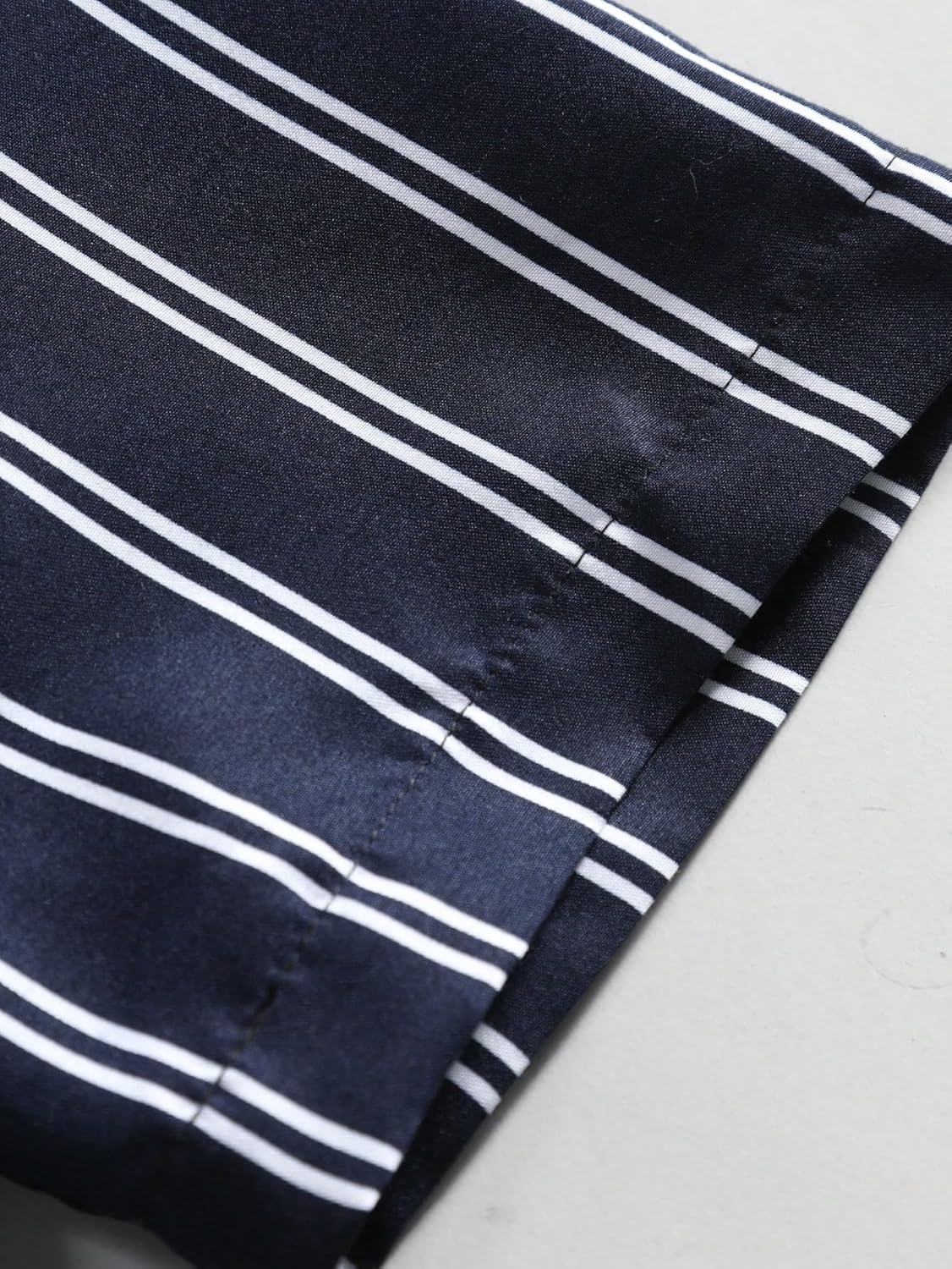 WDIRARA Men's Striped Button Down Shirt Casual Short Sleeve Collar Top - Image 6