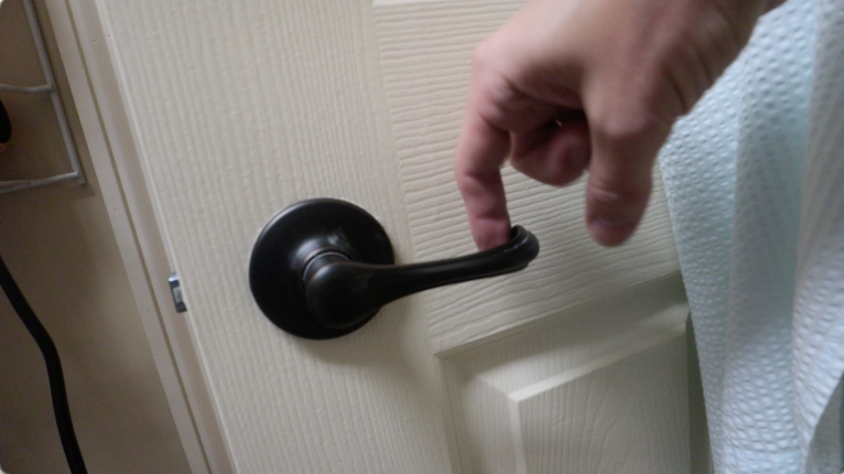 Bronze Weiser Lever Right Handed Door Handle