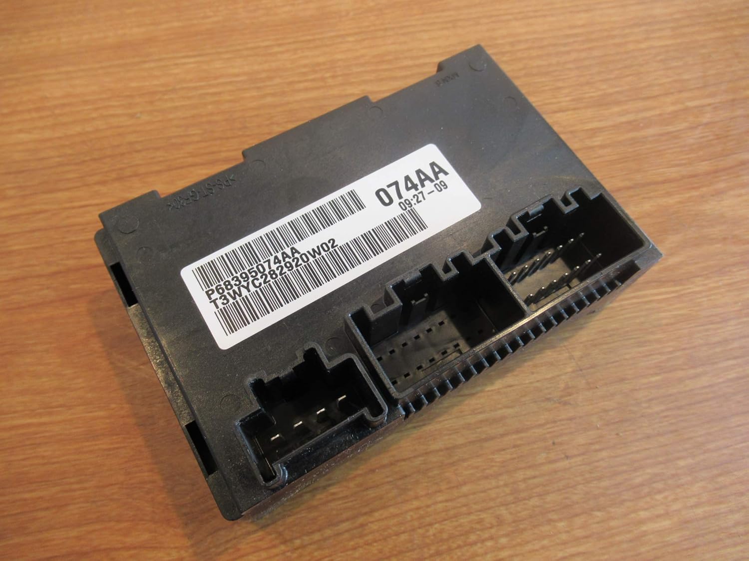 2014-2015 Dodge Durango Jeep Grand Cherokee Transfer Case Control Module New OEM