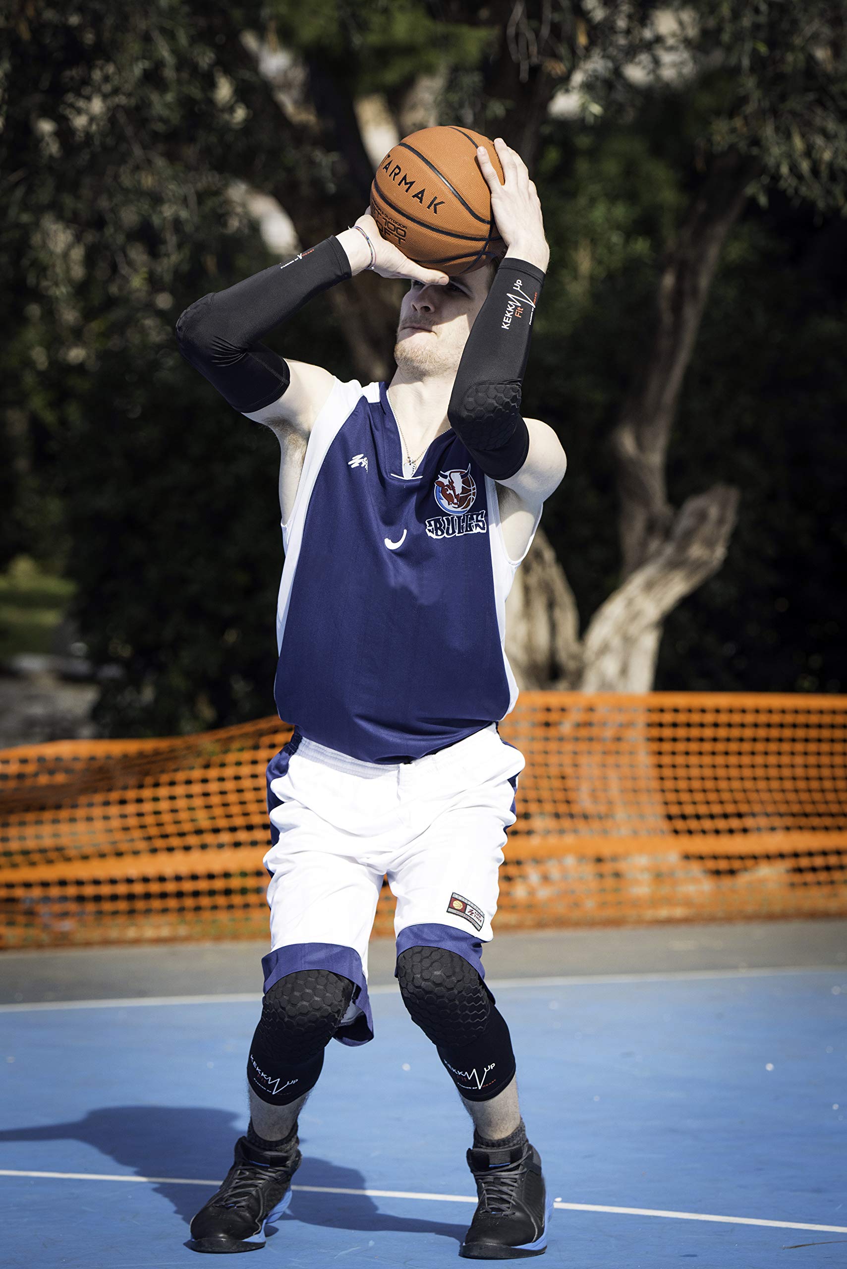 Coudières Basket - Compression -Manchons - Jambières pour Bras avec Protections Sport - Basket - Volley-ball - Gardien de Football - Handball - Padel - Paddel.