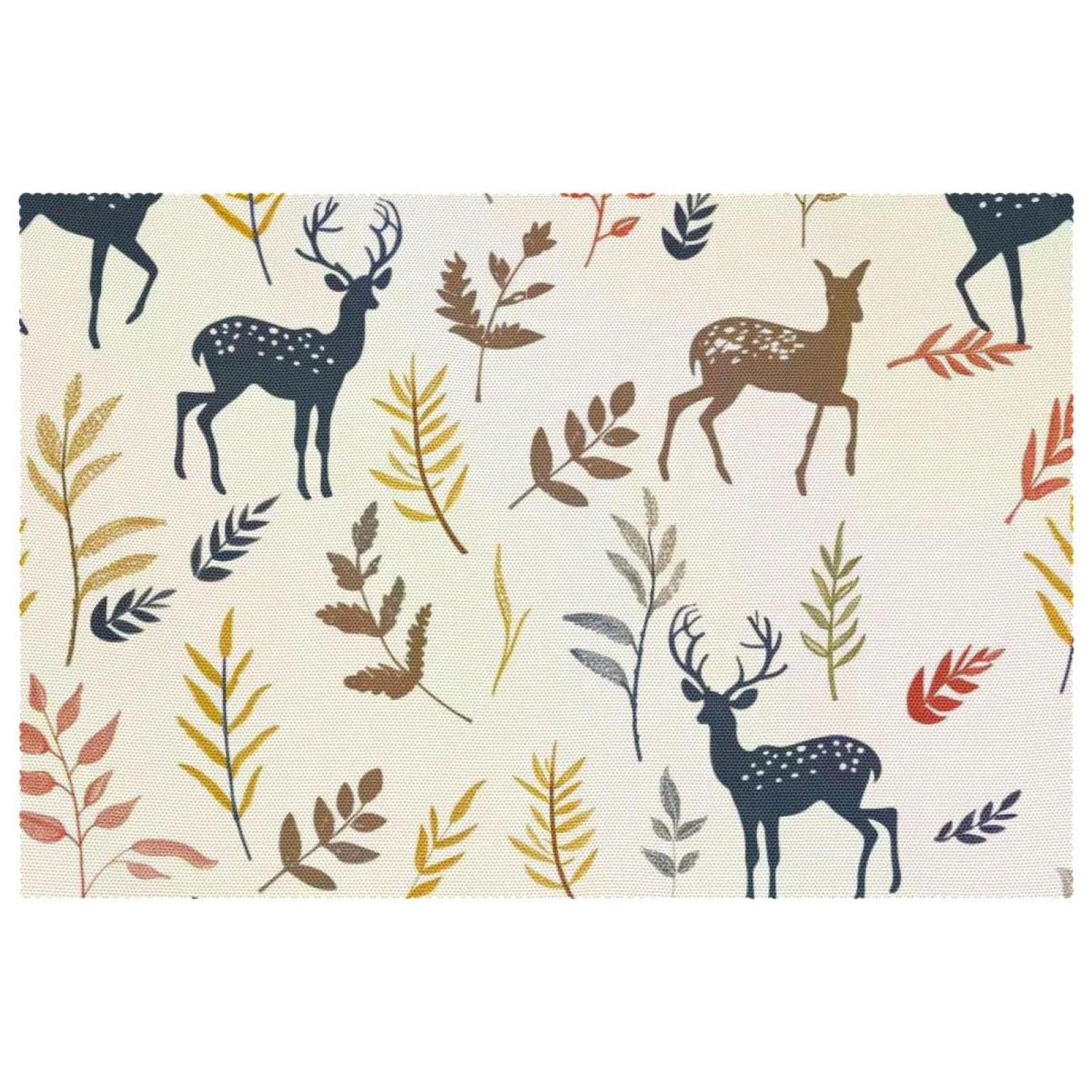 Sets de table en feuilles de cerf pour repas de famille chaleureux et décoration de table