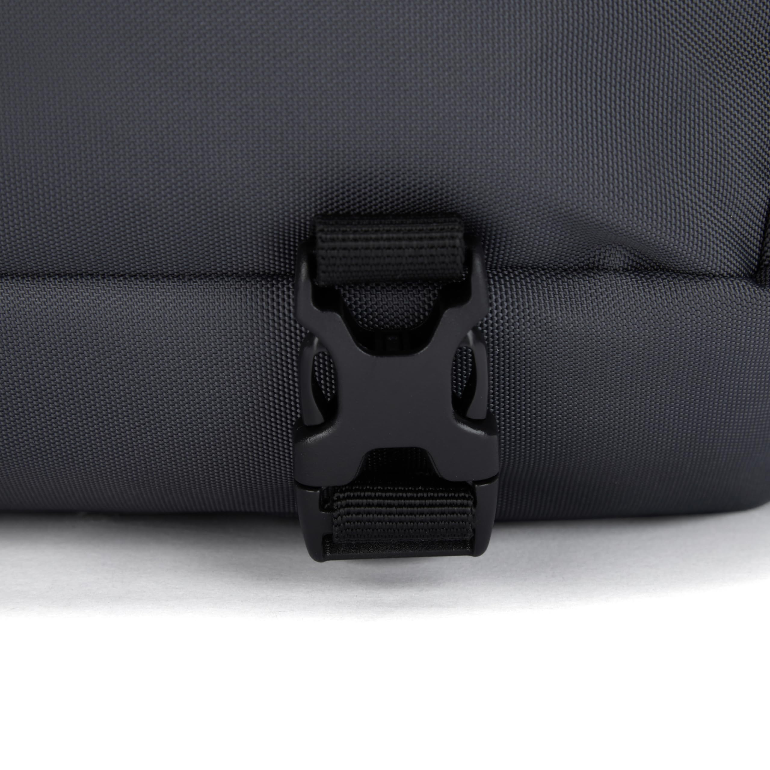 Pacsafe borsa a tracolla EXP 12" Sling Slate grigio scuro
