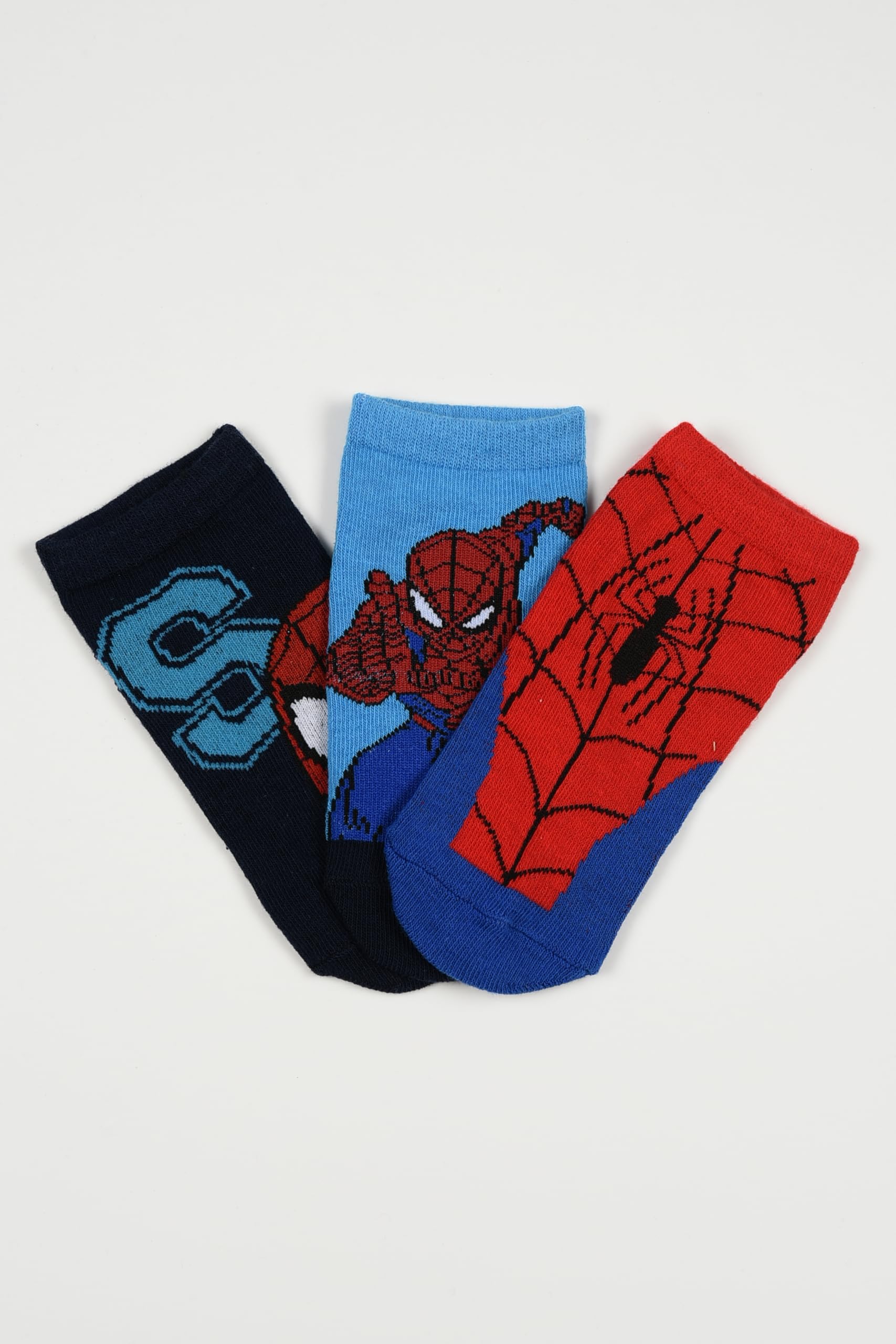 Marvel Spiderman zestaw 3 par skarpet dla dzieci i chłopców, wielokolorowe z postacią Spiderman