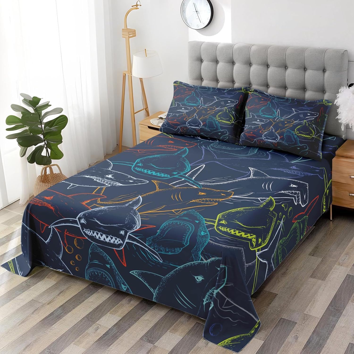Pamnest Queen Size Bed Sheet Sets, Shark Sea Retro Soft Microfiber 4 Pcs Bedding Sets for Kids and Adults Bedroom Bed Decor, Green Blue Orange Ocean Flat, Fitted Sheet and 2 Pillowcases