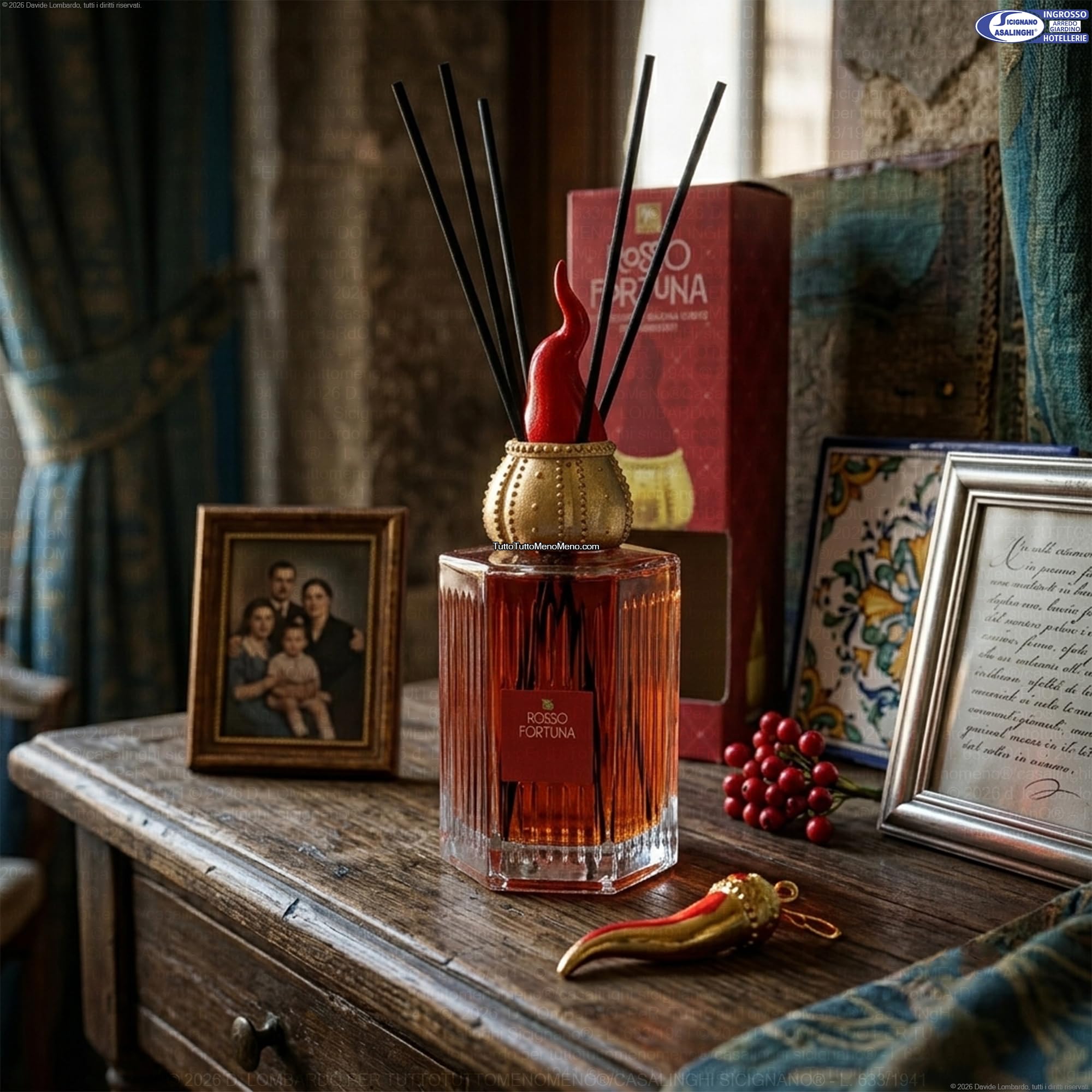 Sicignano Rosso Fortuna Diffuseur d'ambiance, 500 ml, verre strié, avec corne napolitaine, fabriqué en Italie (vanille)