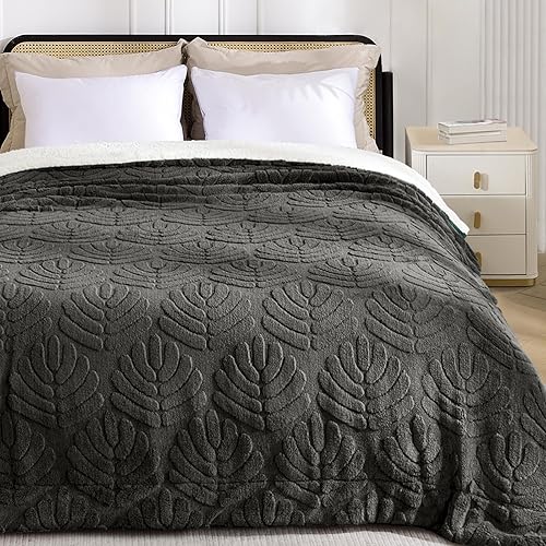 Whale Flotilla Manta de forro polar Sherpa para cama de tamaño Queen, manta reversible ligera y cálida de felpa para invierno, ultra suave con