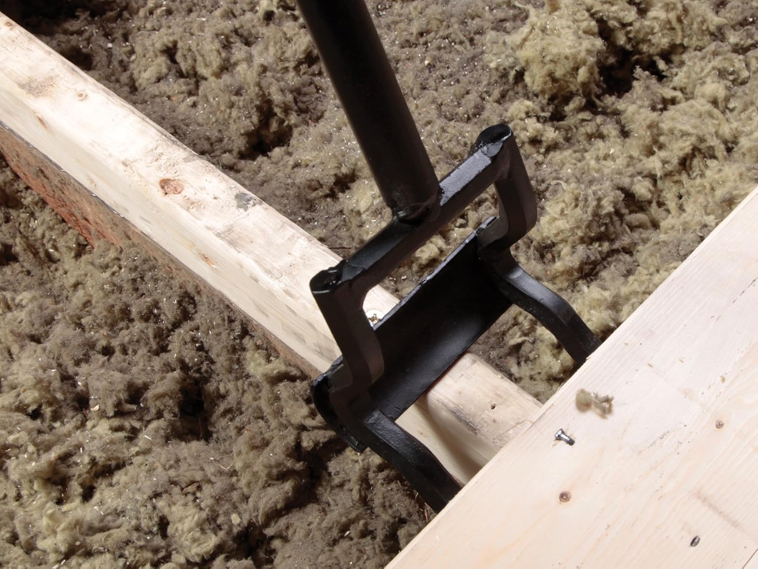 Exclusive Discount 🔥 Roughneck 64640 Demolition And Lifting Bar by R/NECK