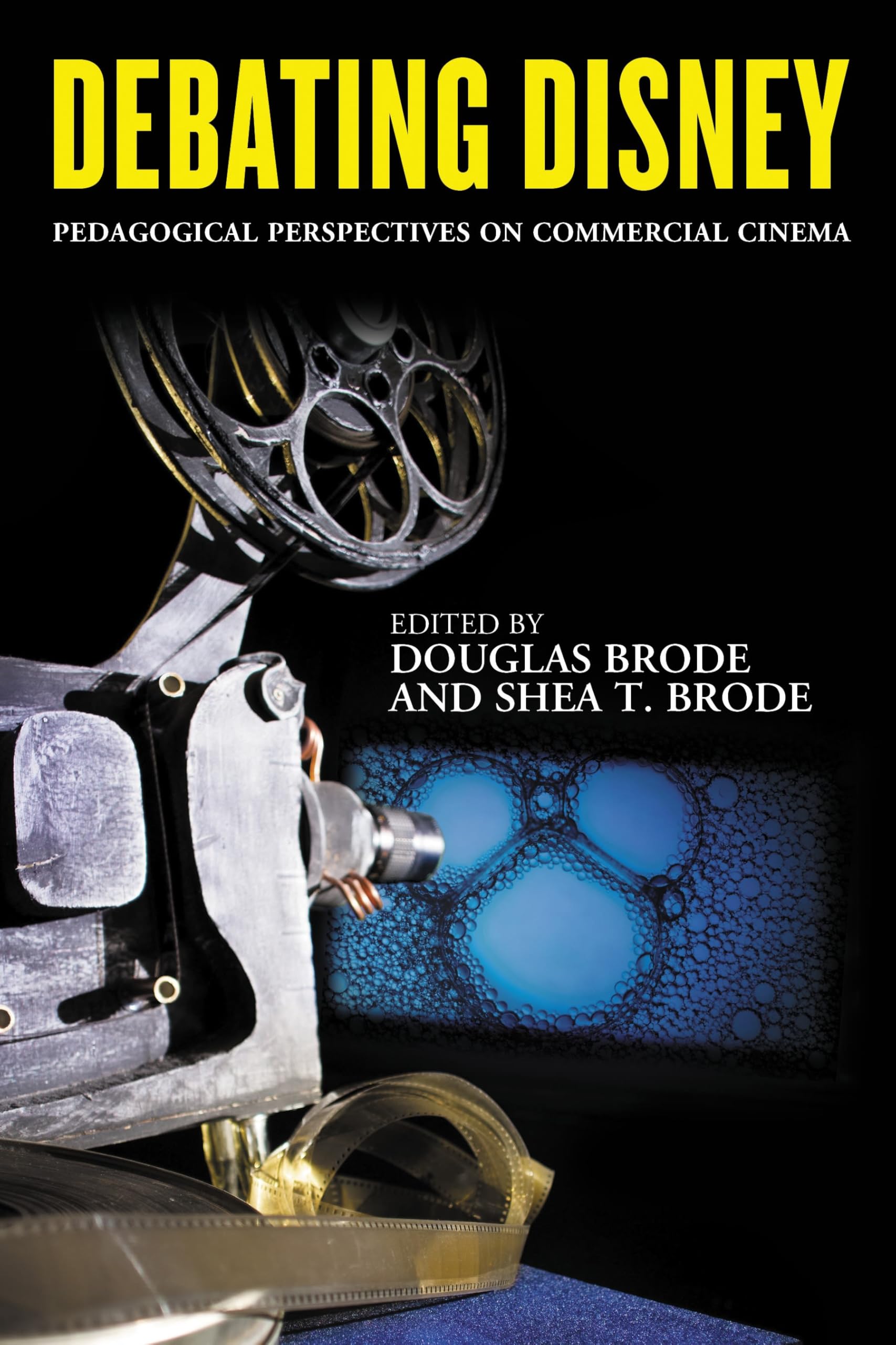 Debating Disney livre analyse cinéma pédagogie critique culturelle médias