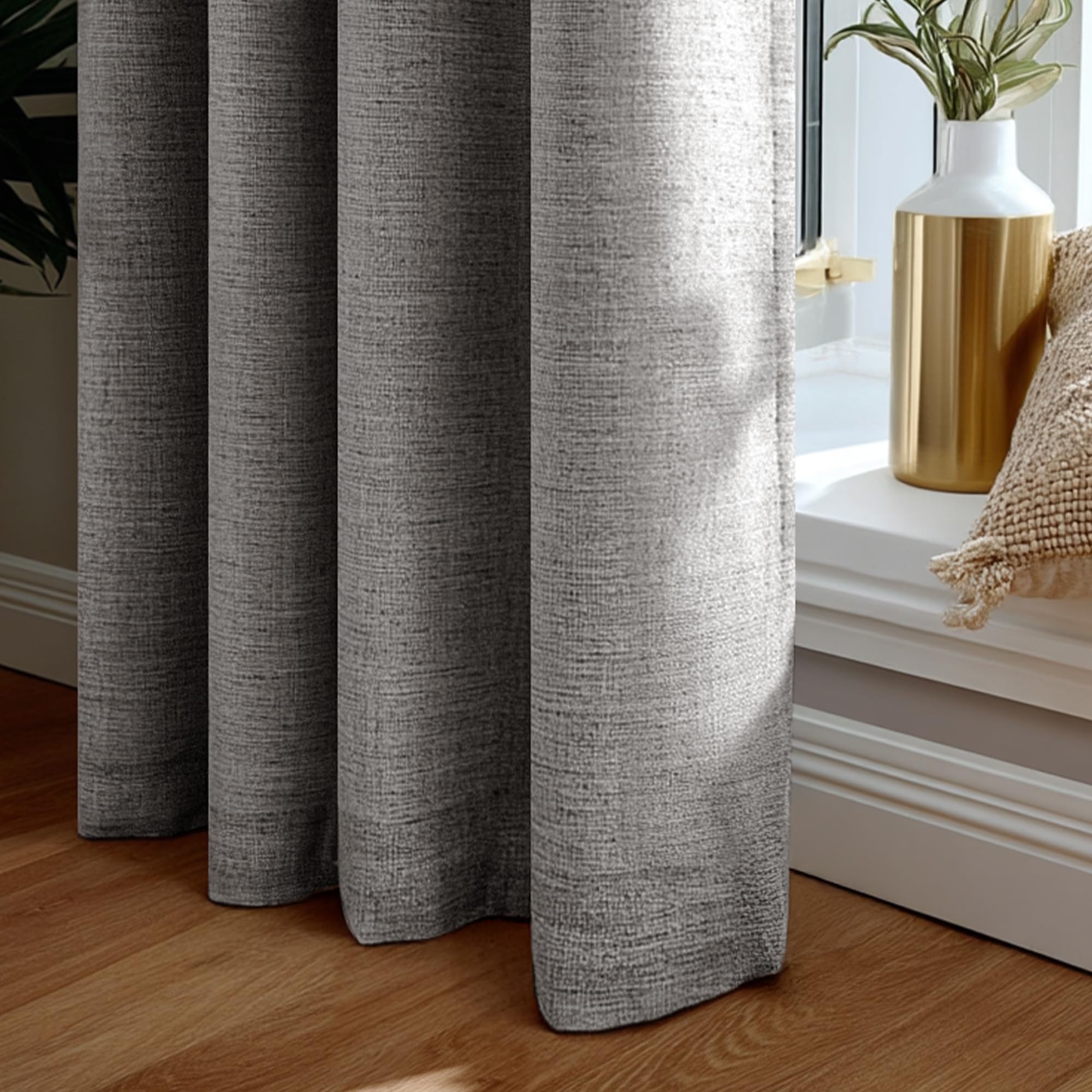 Deconovo Cortinas Opacas para Salón y Dormitorio 100% Opacas, Cortinas Térmicas Aislantes Frío y Calor, Textura Lino con Ojales, Marrón, 140x260 cm, 2 Piezas
