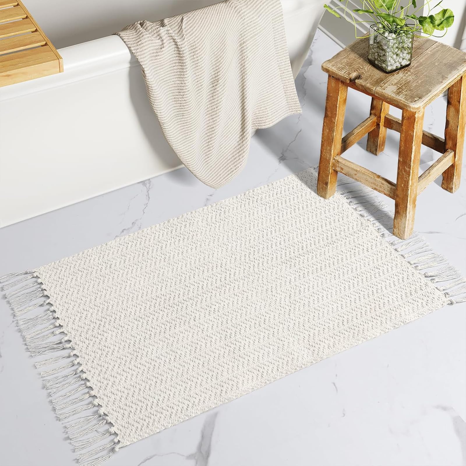 The Seeker Boho Bath Mat, Washable Thin Indoor Door Mat, Soft Absorbent Kitchen Rug, Small White Woven Cotton Rug with Tassels, Low Pile Carpet for Bathroom, Front Door, Bedroom or Laundry