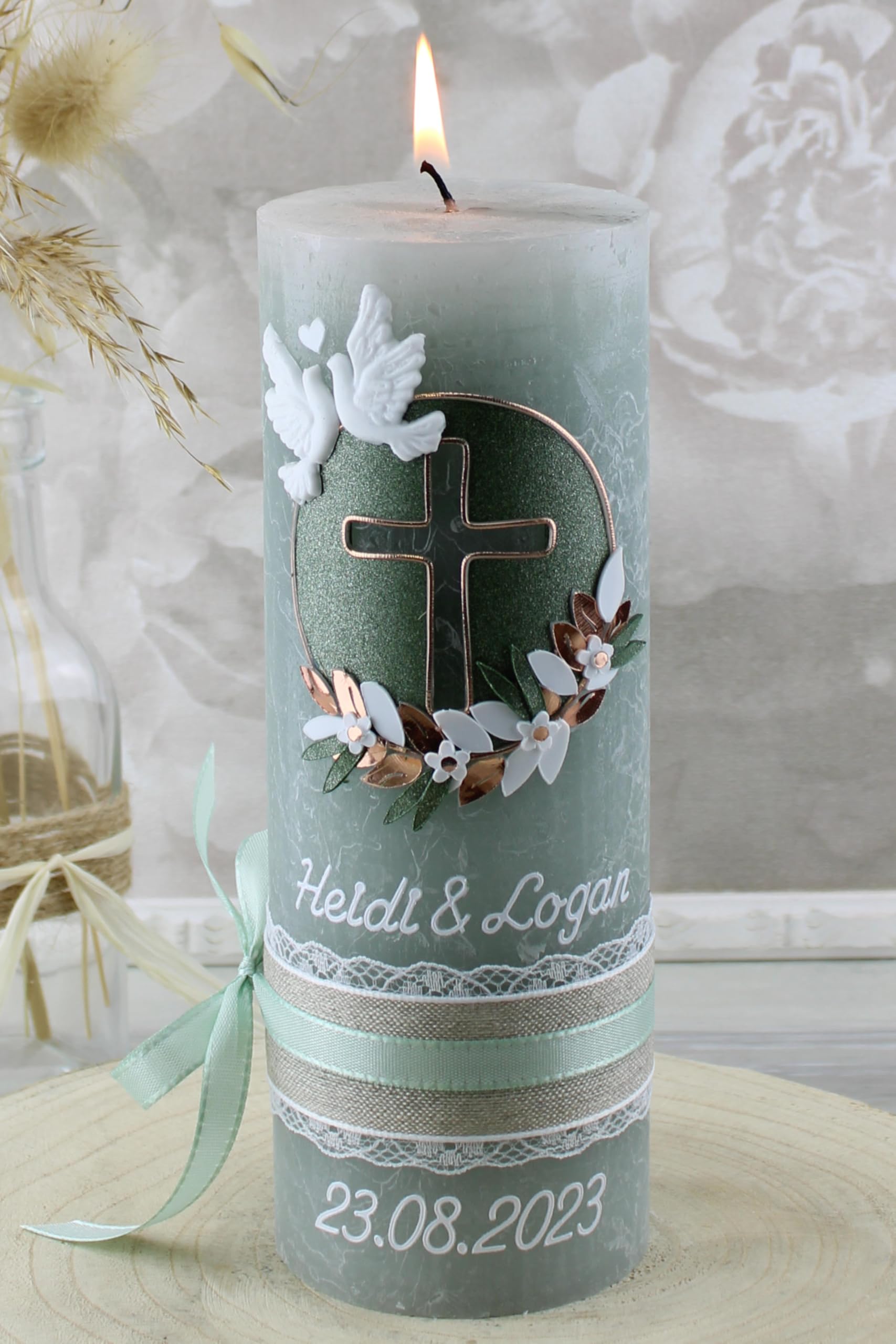 Hochzeitskerze Rustik Heidi und Logan mit Namen und Datum, individuell und handverziert 2556, Variante:Klassischer Docht