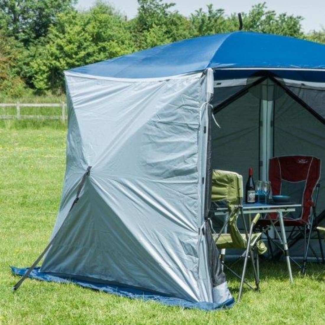 Quest Screen House 4 Sidewall Blinds (1 pair)