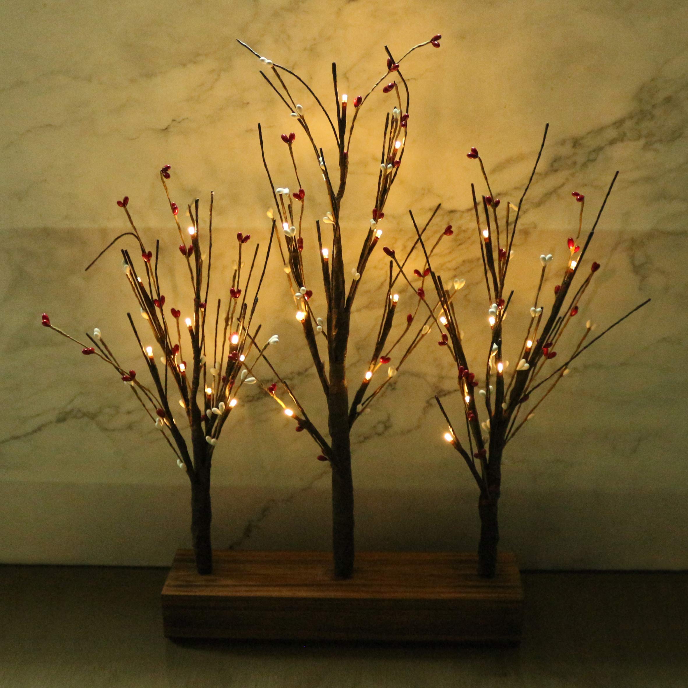 CVHOMEDECO. Funciona con baterías con Temporizador Iluminado Pip Berry Tree Tres árboles Luces LED de Mesa, para el hogar/Fiesta/Boda/Festival/Decoración de Interiores, H 53 cm