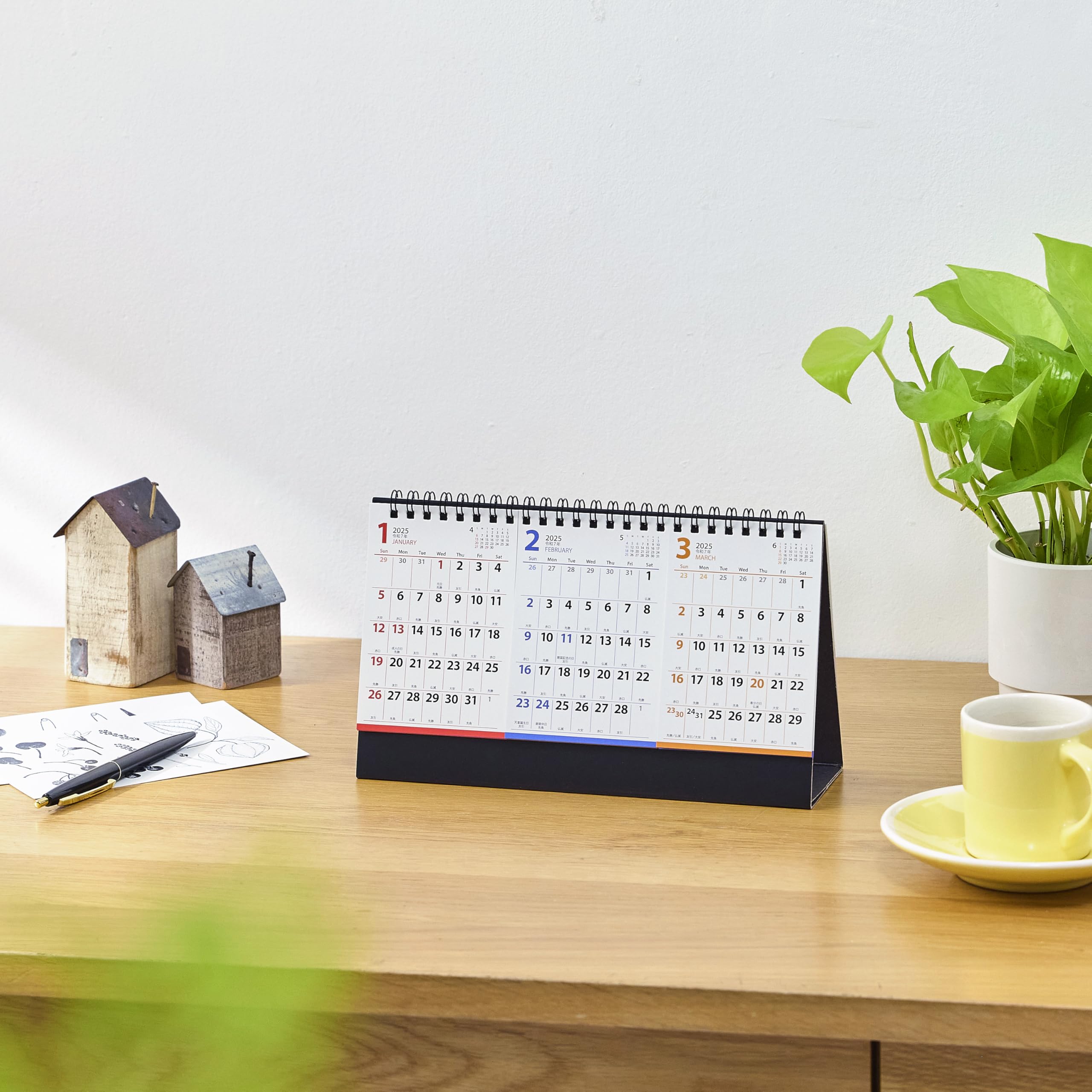 Amazon | 新日本カレンダー 2025年 カレンダー 卓上 スリー