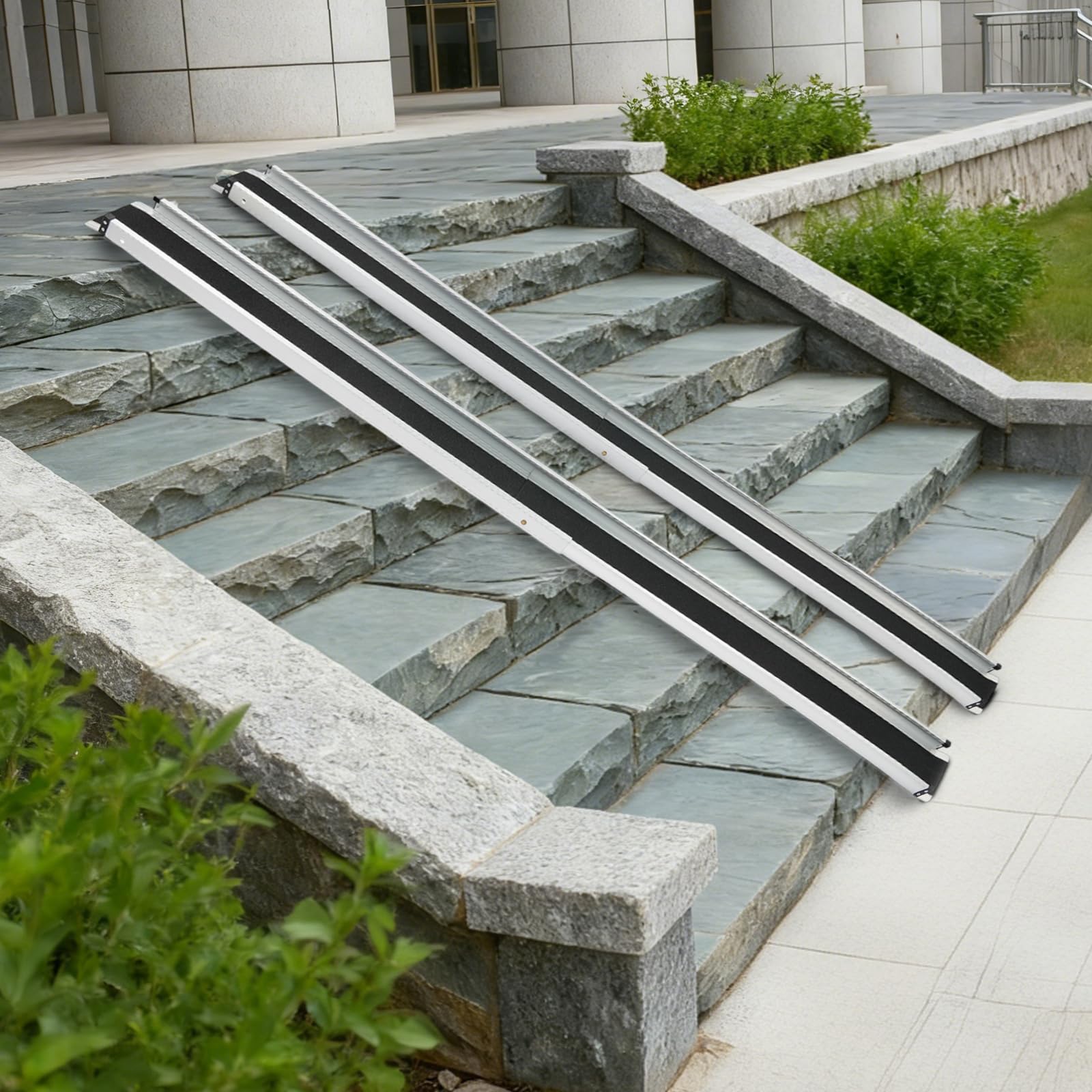 Rampa para silla de ruedas (2 unidades, 244 cm, aluminio, con bolsa de almacenamiento, rampas telescópicas ajustables, hasta 300 kg), color plateado
