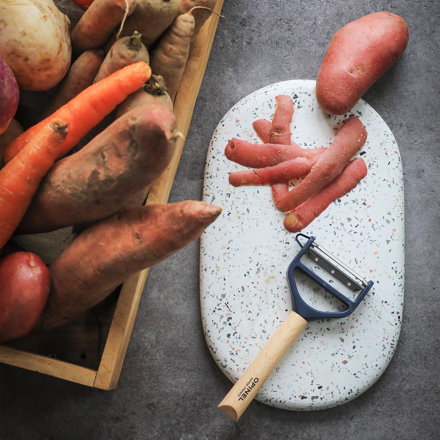 Opinel T-Duo Gemüseschäler Blau – Mit Julienne-Funktion & Kartoffelaugen-Entferner