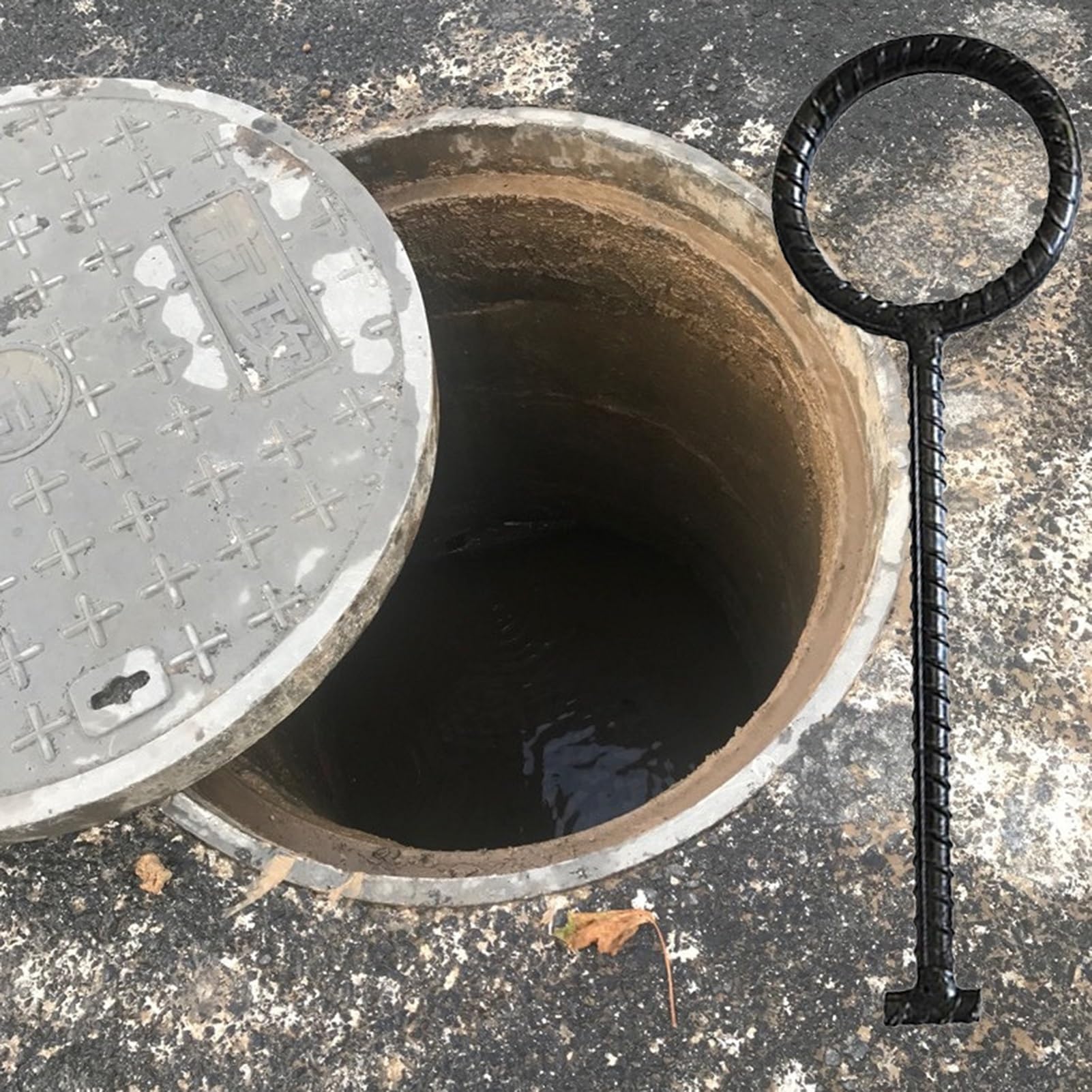 ZIMGOD I-beam Manhole Cover Lifter with Round Threaded Handle, Black Carbon Steel Drain Grate Tool Hook, Utility Home Roller Shutter Door Puller(70cm (27 1/2