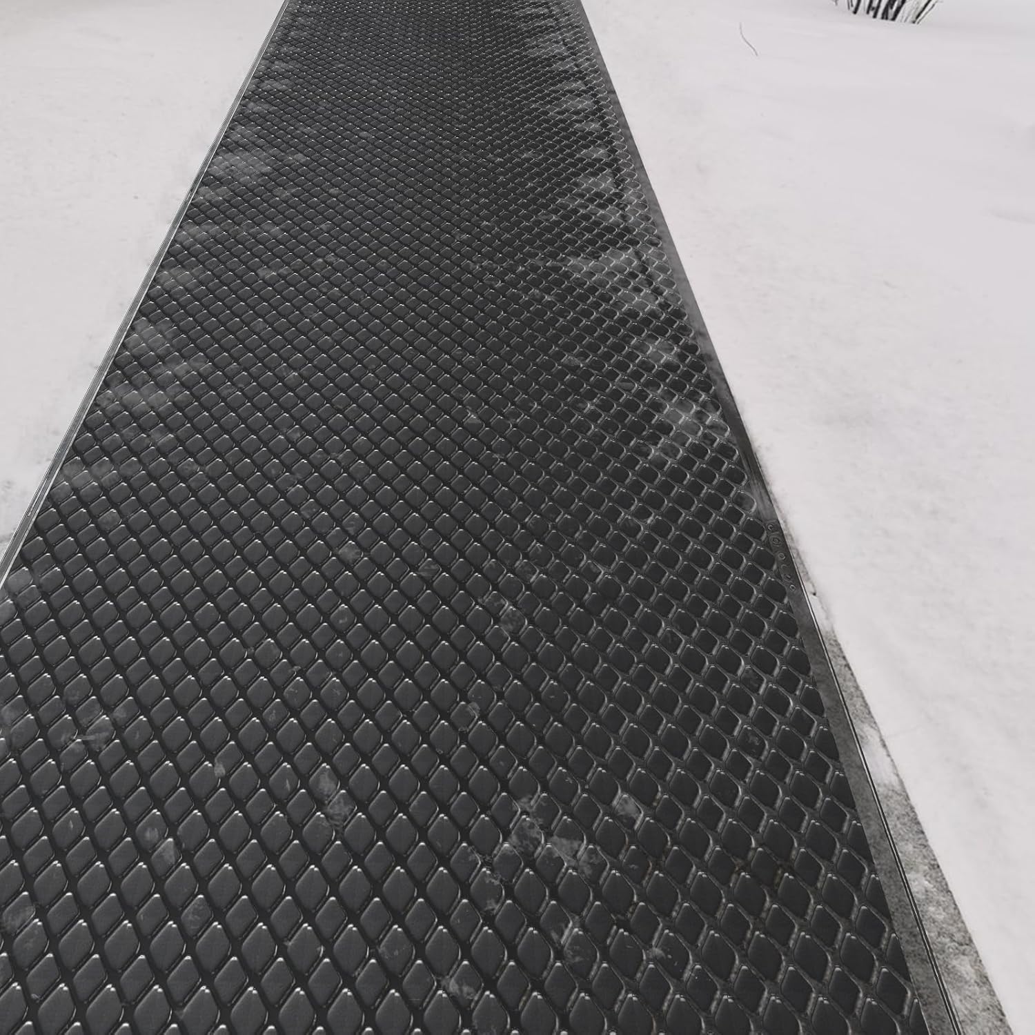 JOJOCY Outdoor Heated Snow Melting Mats, 110V Non-Slip Electric Ice Melting Mats for Driveways, Walkways, Stairs & Sidewalks Weatherproof PVC Heated Mats with 15ft Power Cord (54×305cm(21"×10ft))