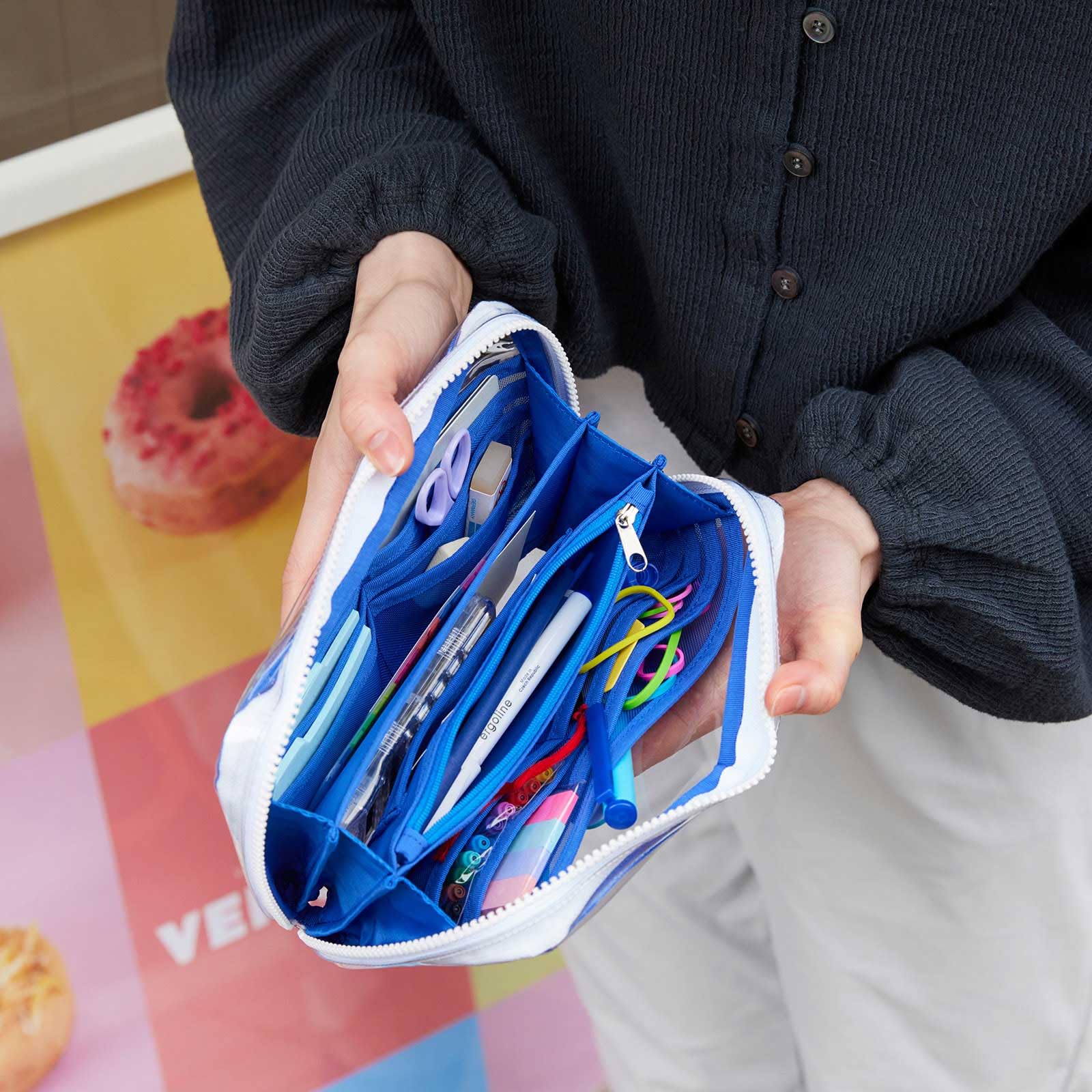 Amazon.co.jp: ほぼ日 ひきだしポーチ 姉 とうめいブルー : ファッション