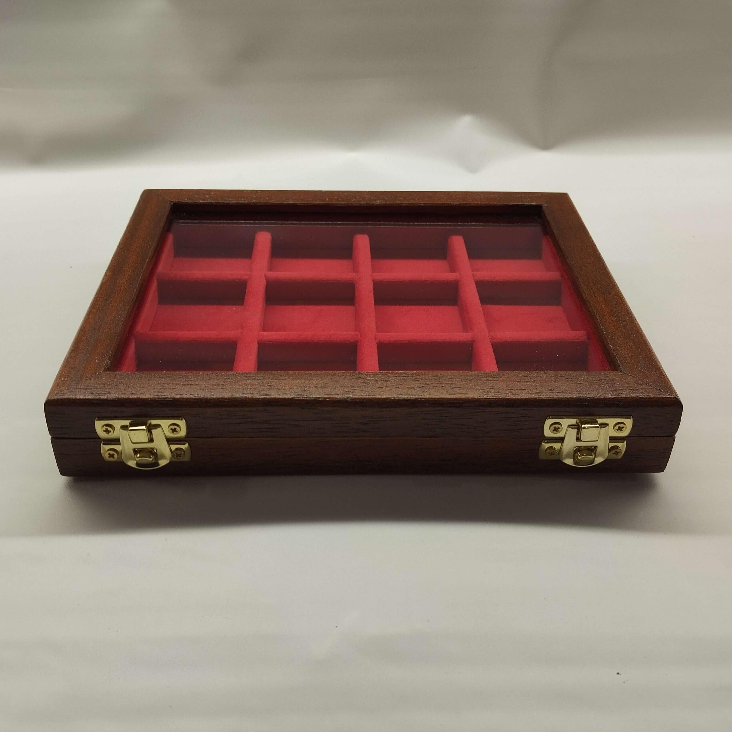 Caja para Monedas y medallas de colección 12 Compartimentos 40x40 mm, Madera y Terciopelo Artesanal, numerada con Certificado de autenticidad