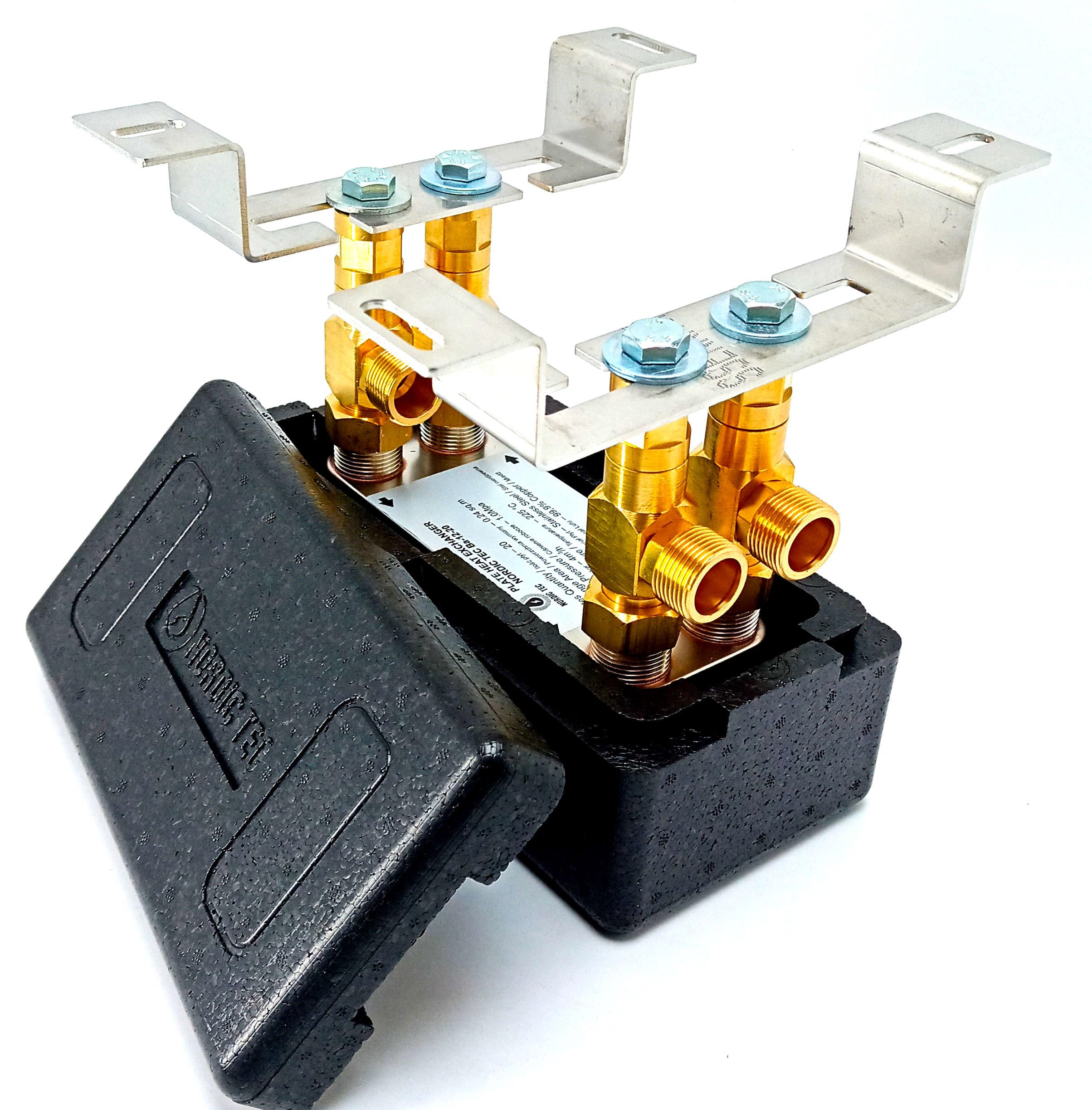 Nordic Tec Ba-12-20 Stainless Steel Plate Heat Exchanger 20 Plates 45 kW 3/4 Inch with Insulation with Wall Mounting and Connectors